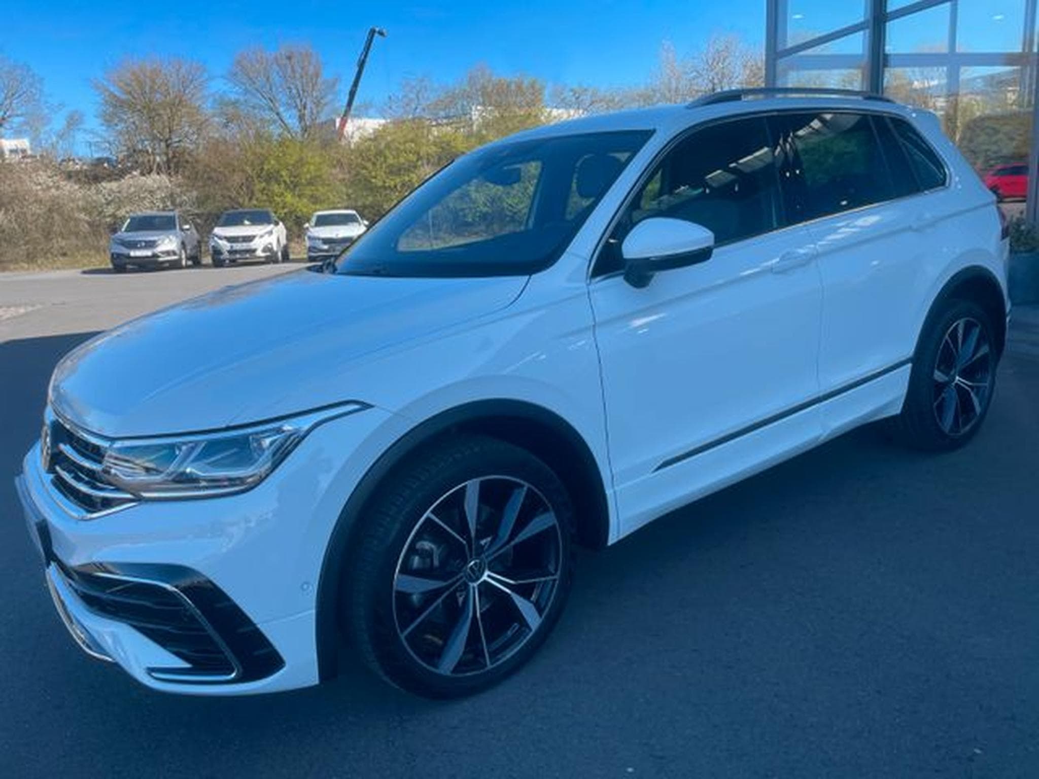 VW Tiguan Tiguan R-Line 4Motion AHK IQ H&amp;K DCC 20" (2023) - Photo 1
