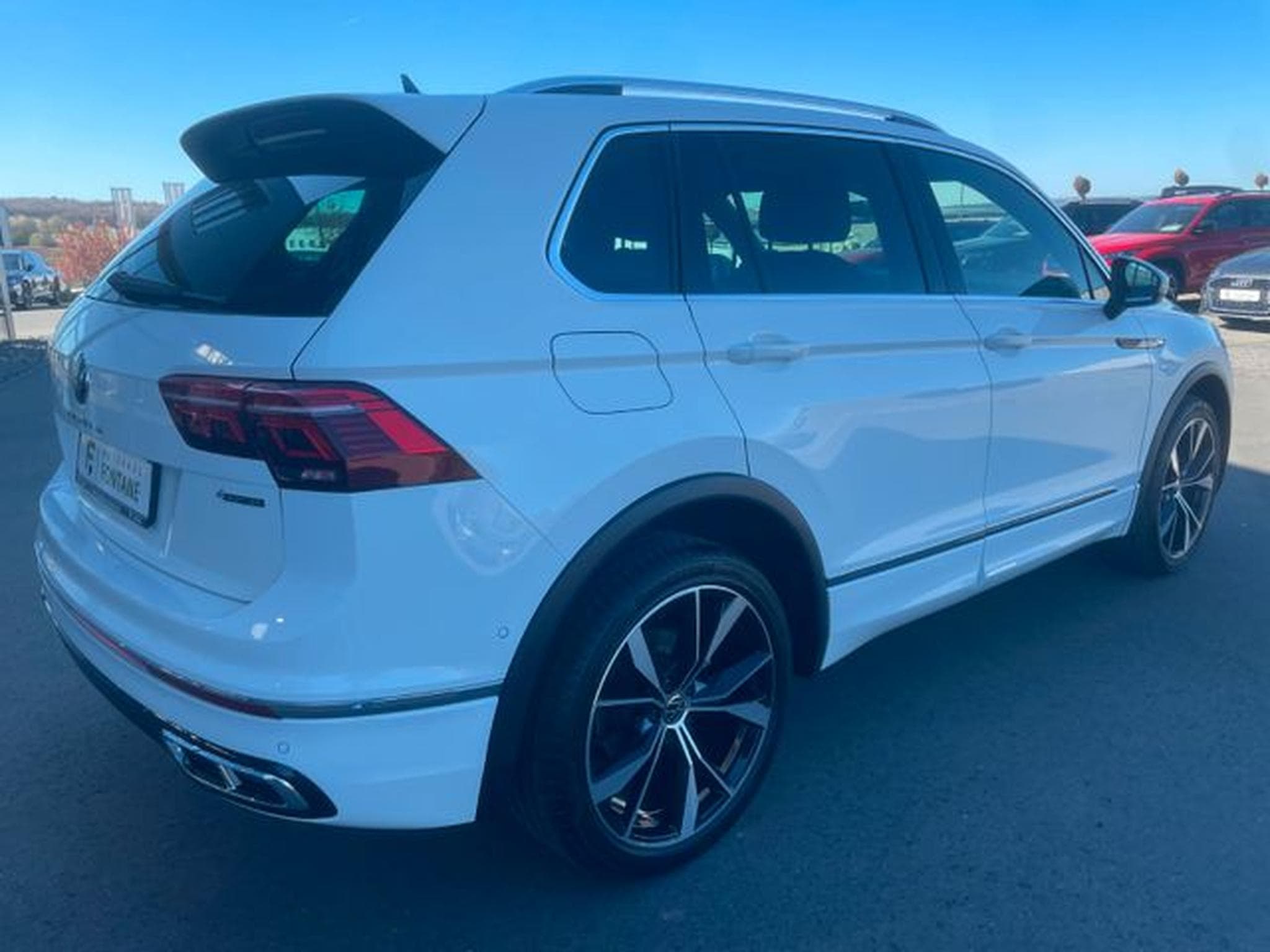 VW Tiguan Tiguan R-Line 4Motion AHK IQ H&amp;K DCC 20" (2023) - Photo 6