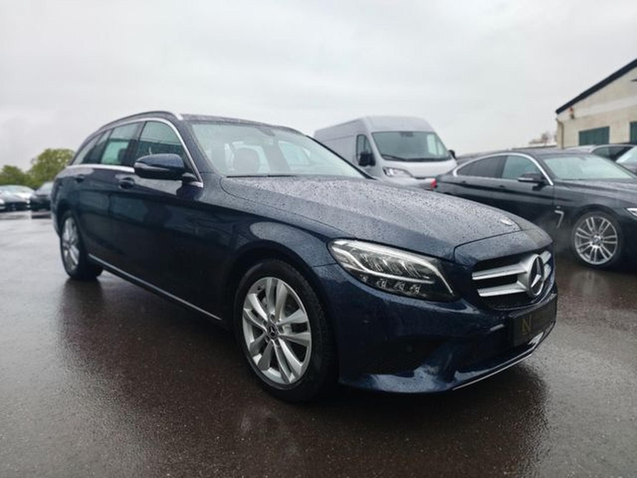 Mercedes C 200 C 200 T-MODELL AVANTGARDE *LED*KAM*AHK*FACELIFT* (2019) - Foto 4