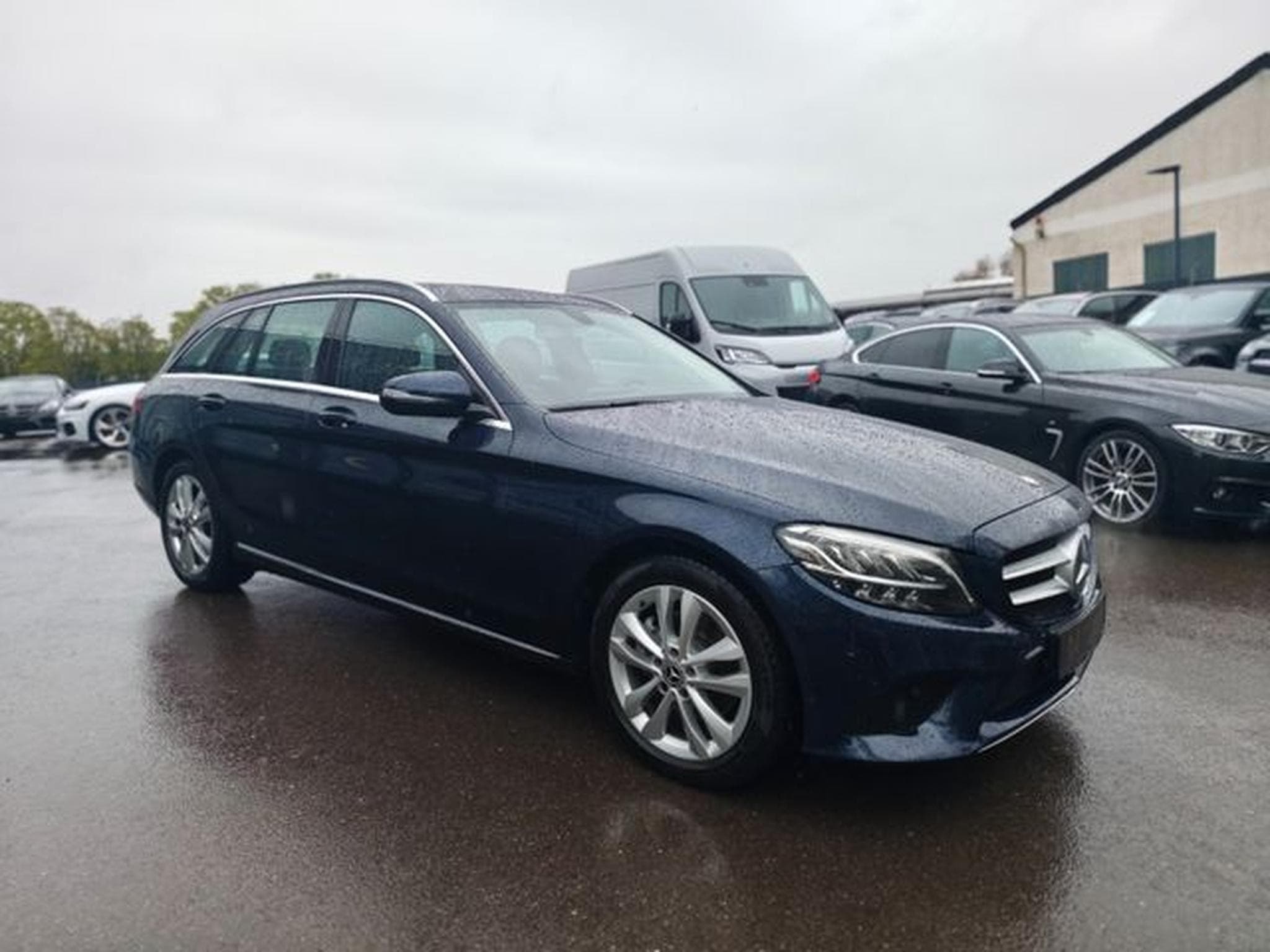 Mercedes C 200 C 200 T-MODELL AVANTGARDE *LED*KAM*AHK*FACELIFT* (2019) - Foto 5