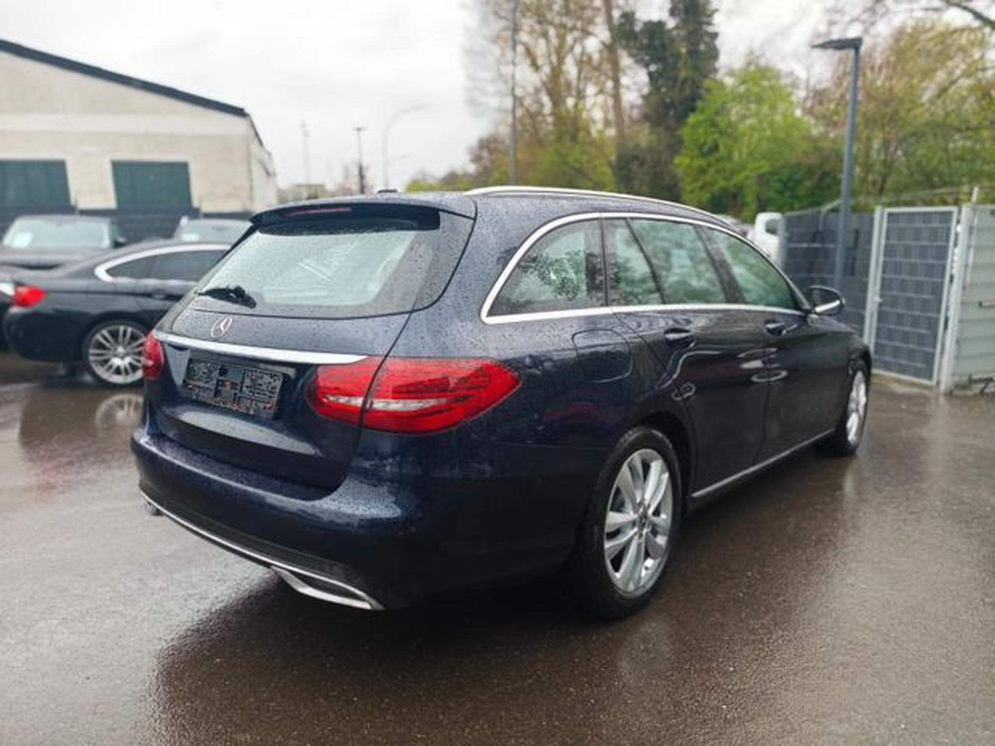 Mercedes C 200 C 200 T-MODELL AVANTGARDE *LED*KAM*AHK*FACELIFT* (2019) - Foto 6