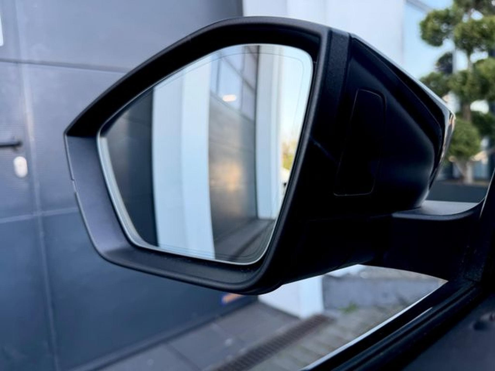 Skoda Octavia Octavia Combi RS 2.0 TDI DSG 4x4 /LED/ACC/AHK/ (2021) - Photo 15