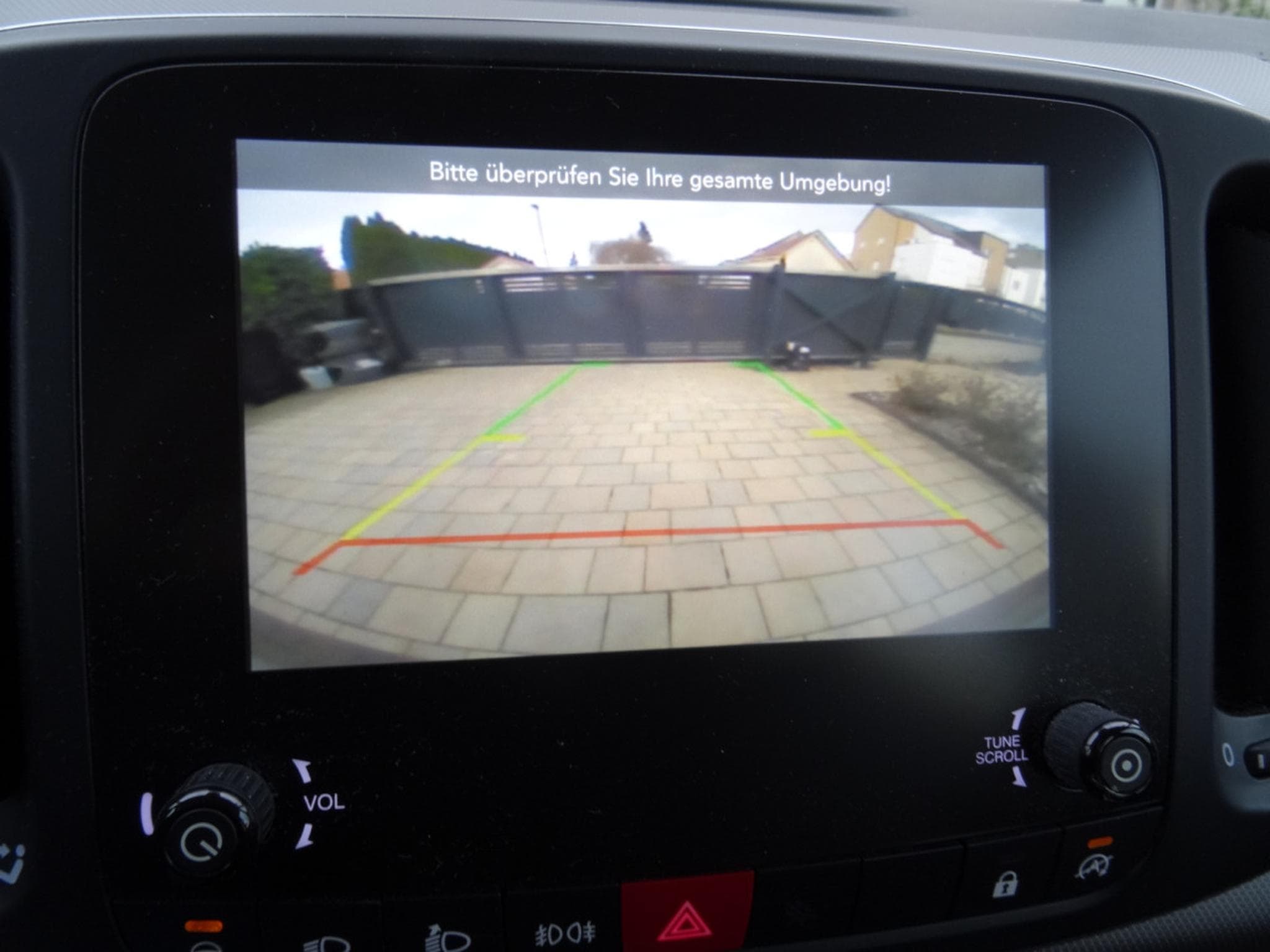 Fiat 500L Wagon 1.6 Multijet (Carolift pour siège roulant électrique) (2019) - Photo 9