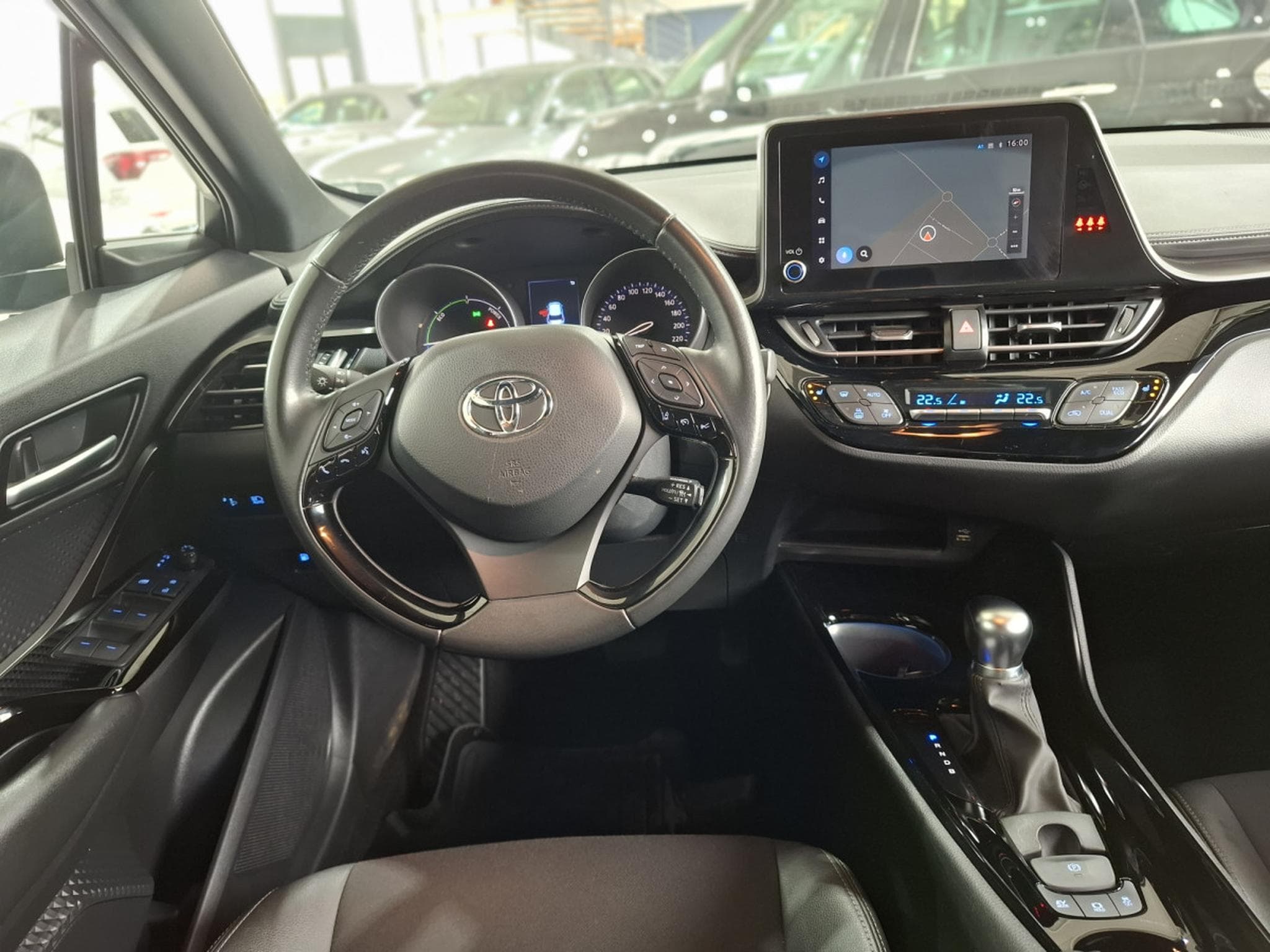 Toyota C-HR 1.8 Hybrid E-CVT 1 HAND, CAMERA, NAVI,CUIR, (2023) - Foto 11