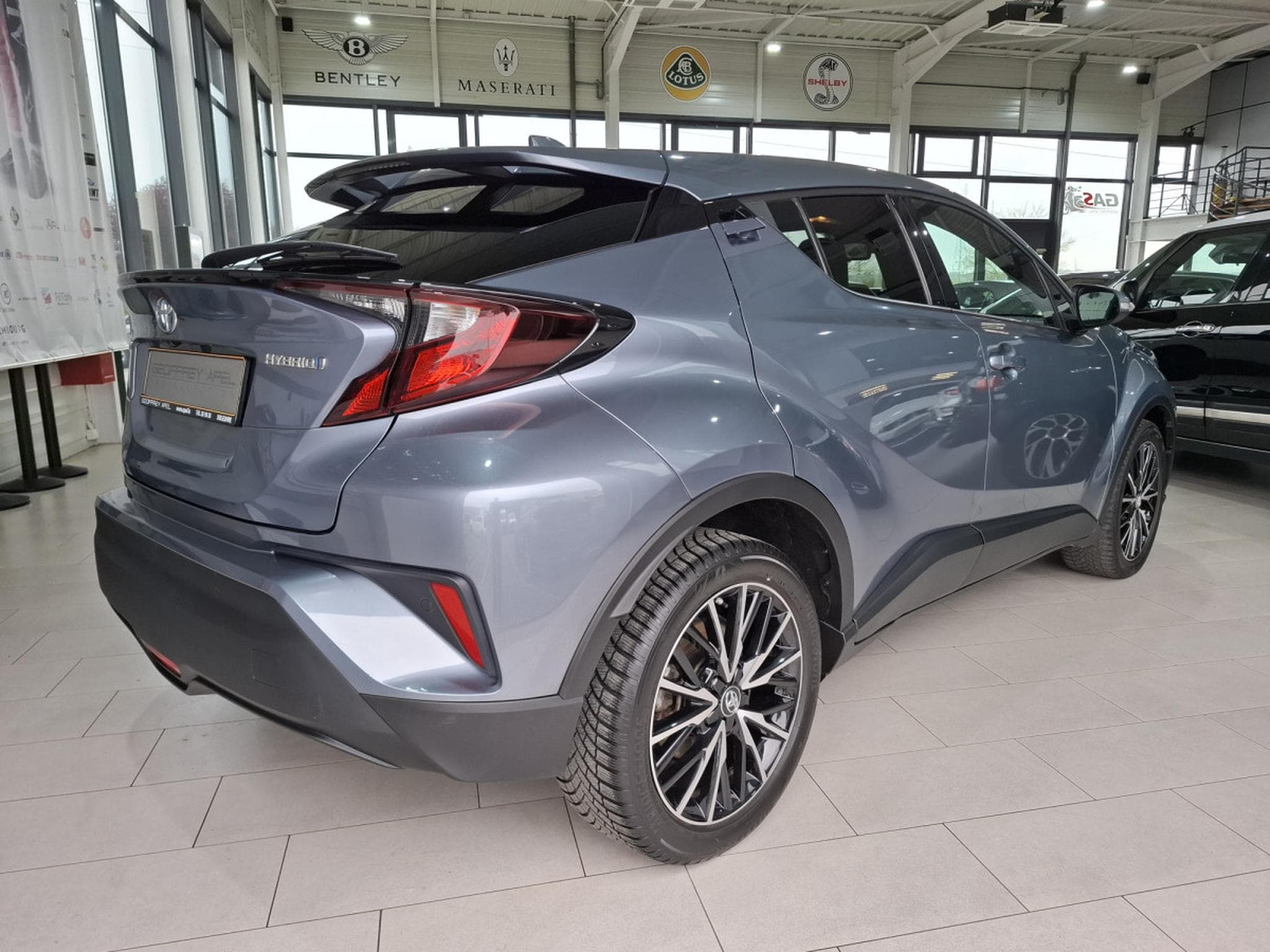 Toyota C-HR 1.8 Hybrid E-CVT 1 HAND, CAMERA, NAVI,CUIR, (2023) - Foto 3