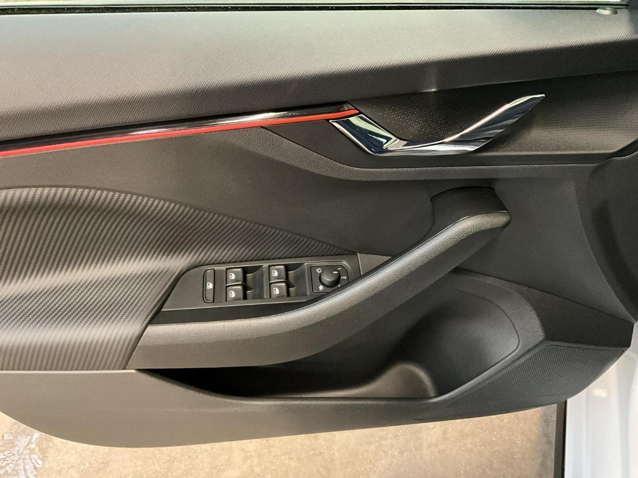 Skoda Scala Monte-Carlo+DSG+LED+Pano (2025) - Foto 14