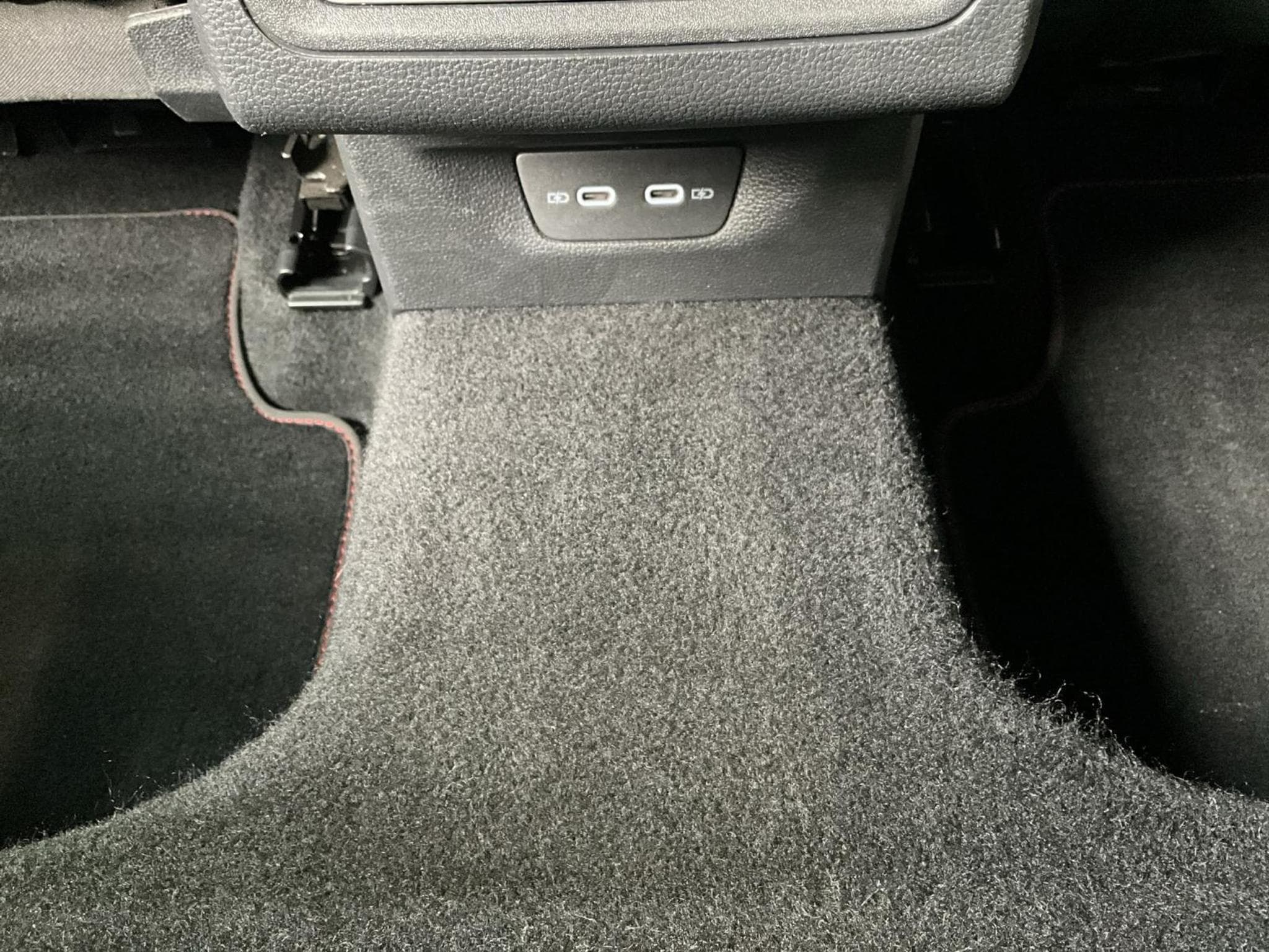 VW Golf GTI-Clubsport+DSG+Pano+Navi (2021) - Foto 21