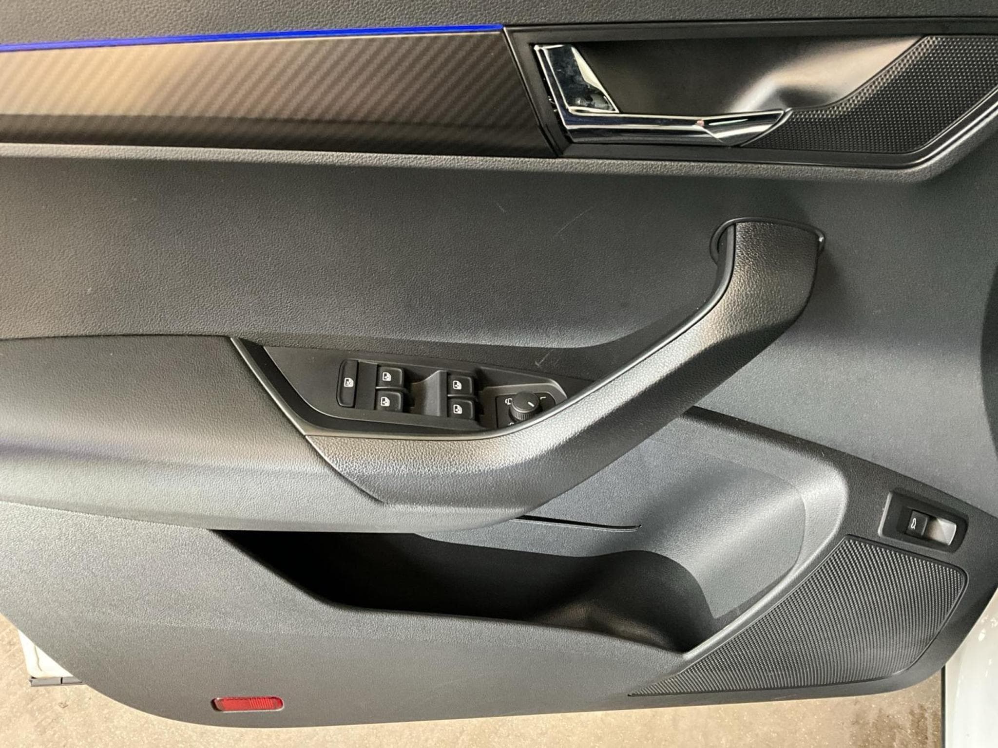 Skoda Karoq Sportline+DSG+4x4+LED+AHK (2021) - Foto 14