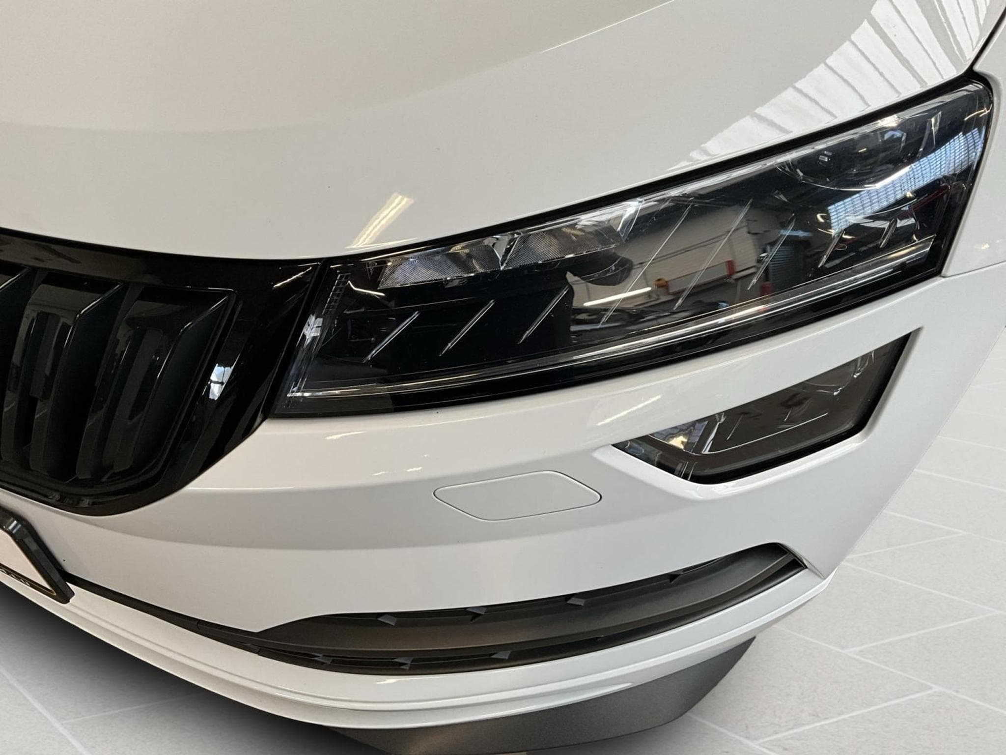 Skoda Karoq Sportline+DSG+4x4+LED+AHK (2021) - Foto 16