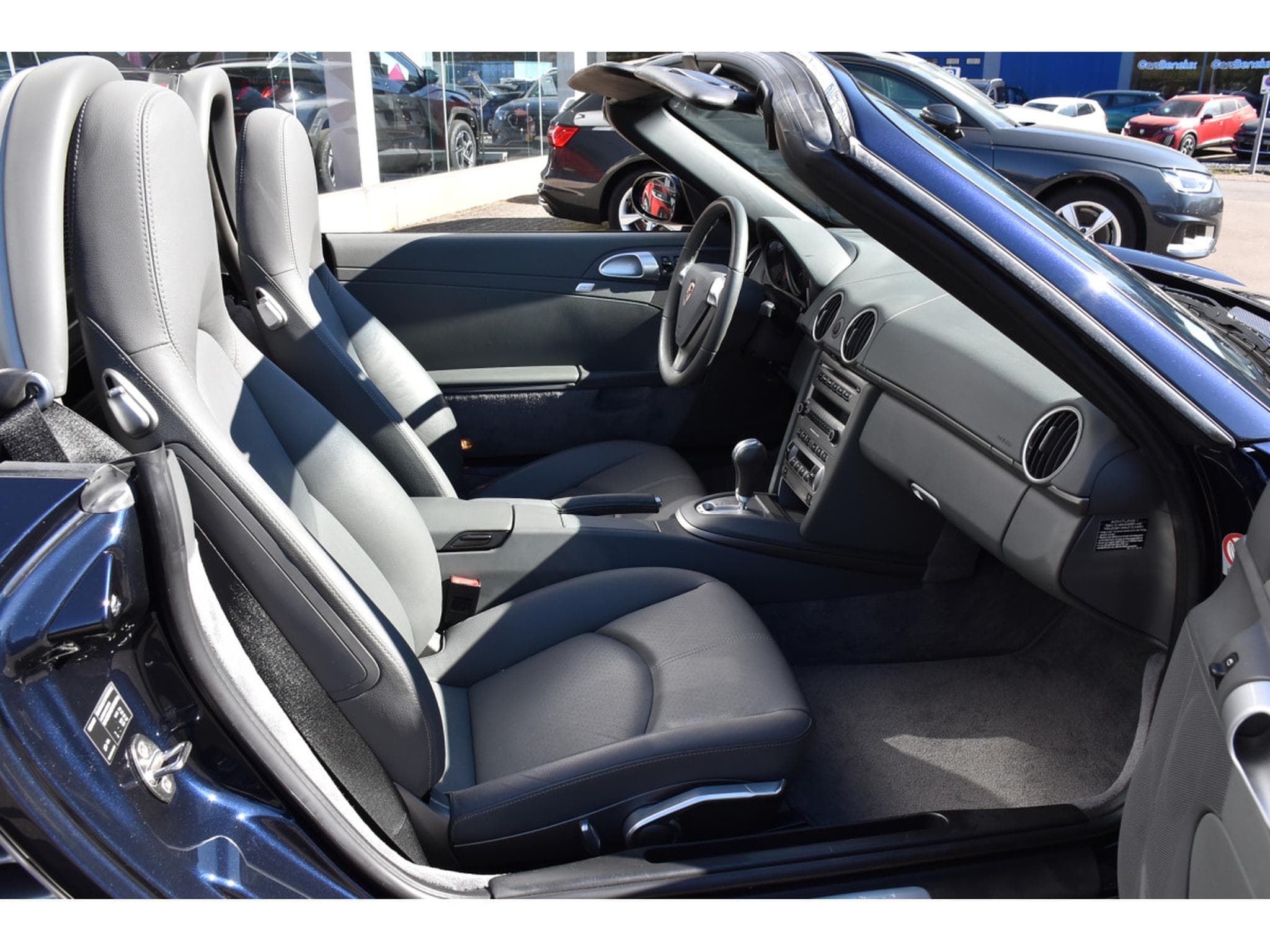 Porsche Boxster 2.7 Tiptronic S CUIR PDC 1° MAIN CARNET PORSCHE (2007) - Photo 9