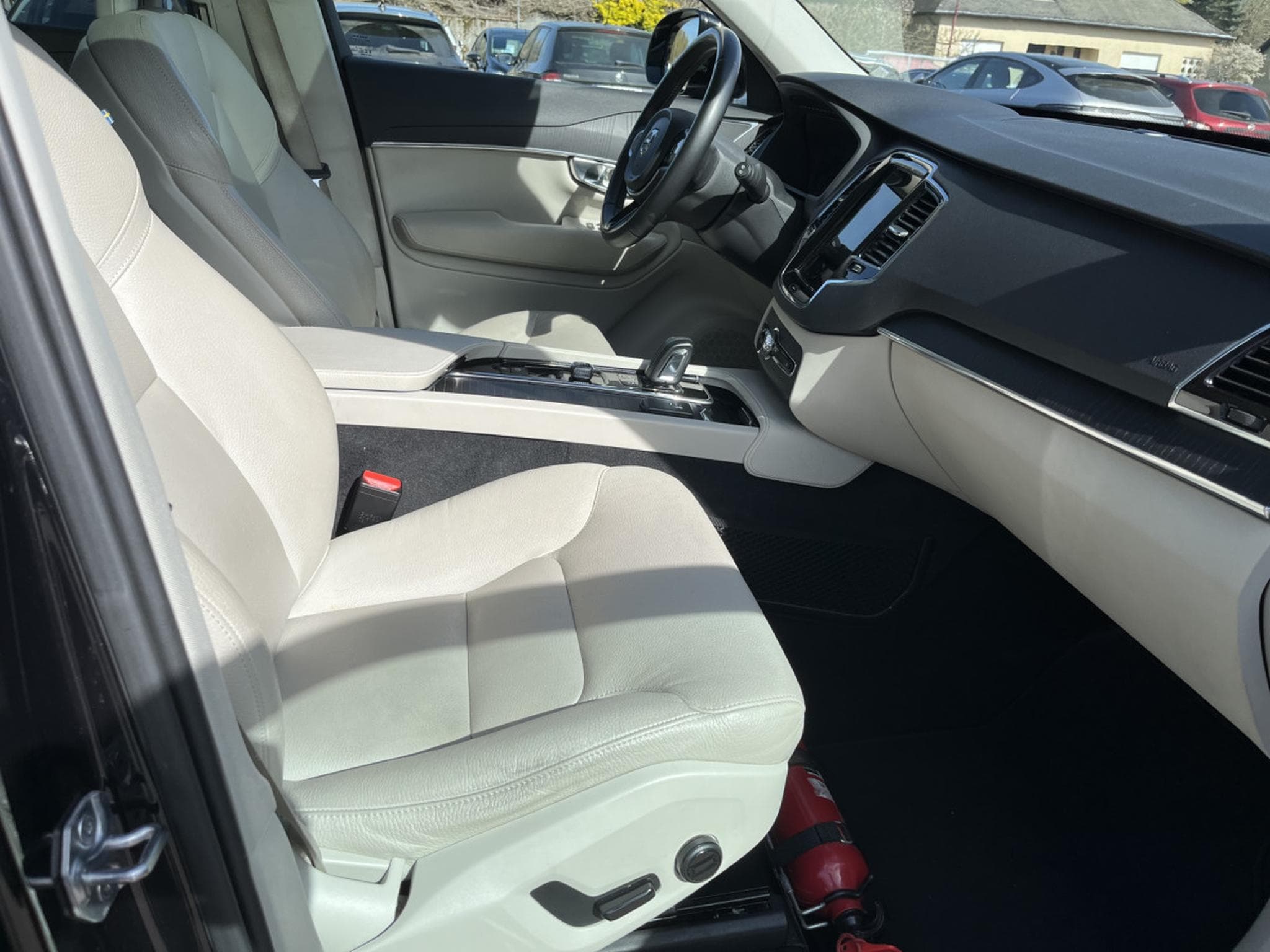 Volvo XC90 T8 AWD Recharge PHEV Momentum 7 Places Panorama (2021) - Photo 11