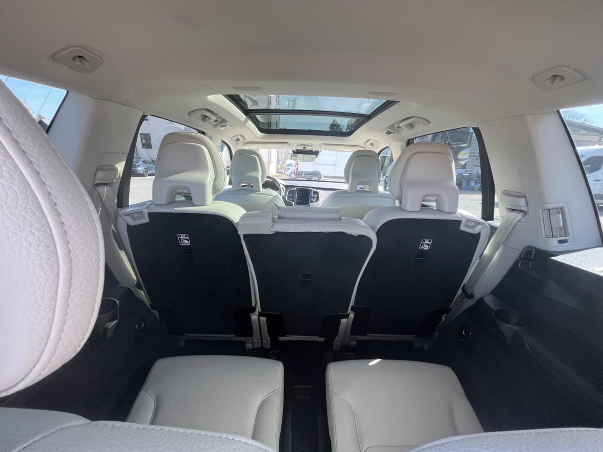 Volvo XC90 T8 AWD Recharge PHEV Momentum 7 Places Panorama (2021) - Photo 13