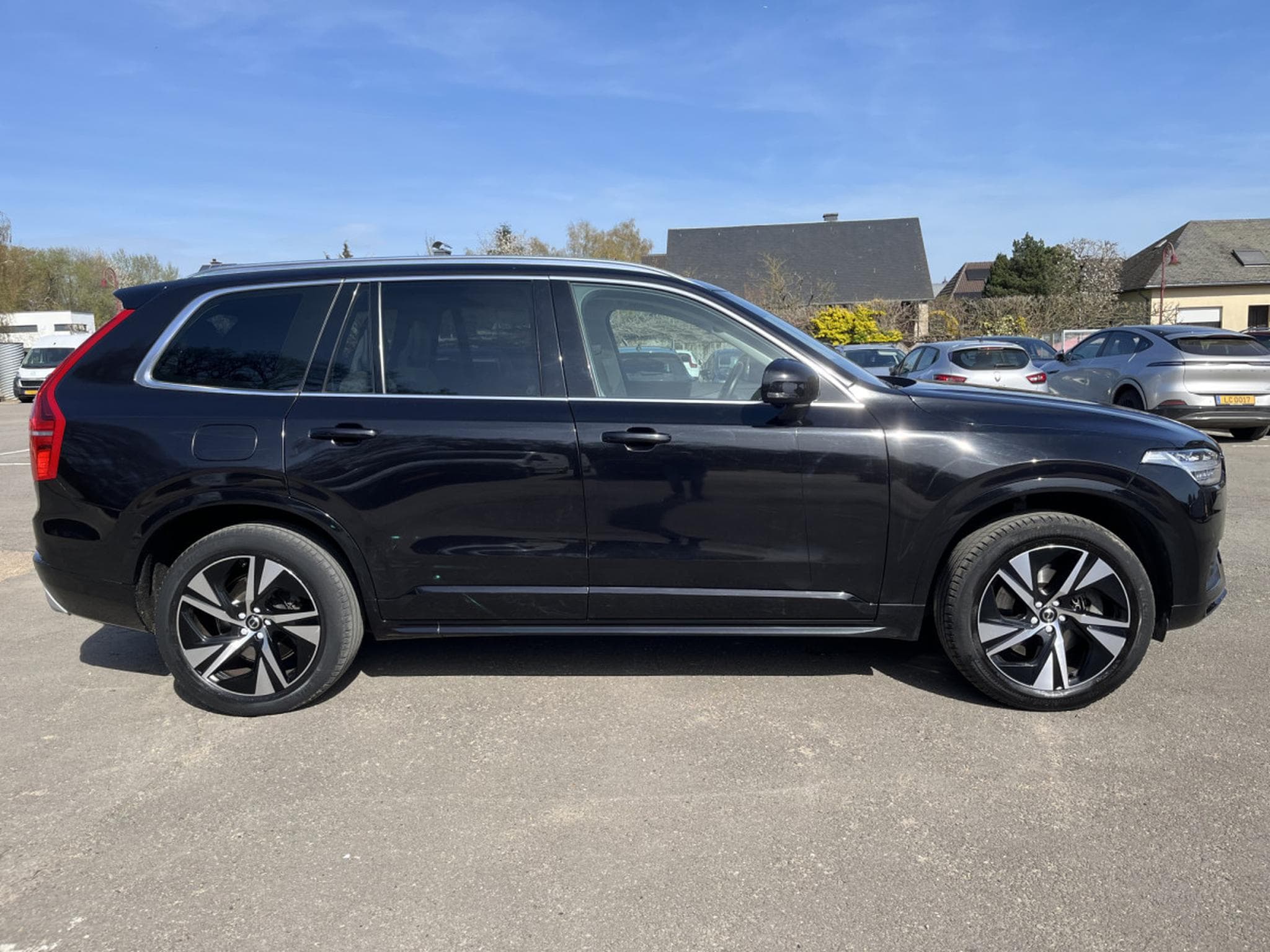 Volvo XC90 T8 AWD Recharge PHEV Momentum 7 Places Panorama (2021) - Photo 4