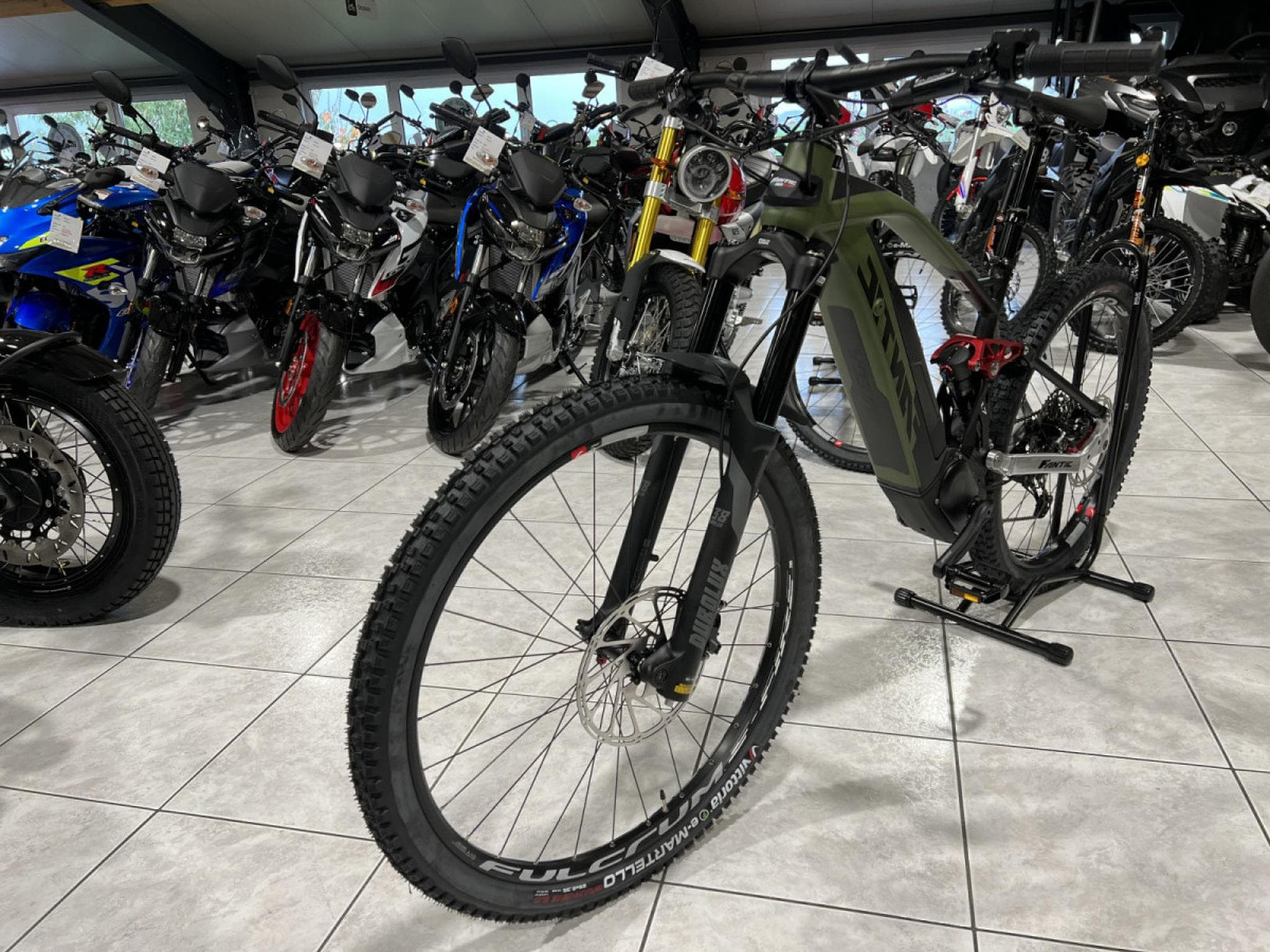 Fantic XMF 1.7 720Wh,M  29''-27,5'', freins 4 pistons, 90 Nm (2026) - Foto 2