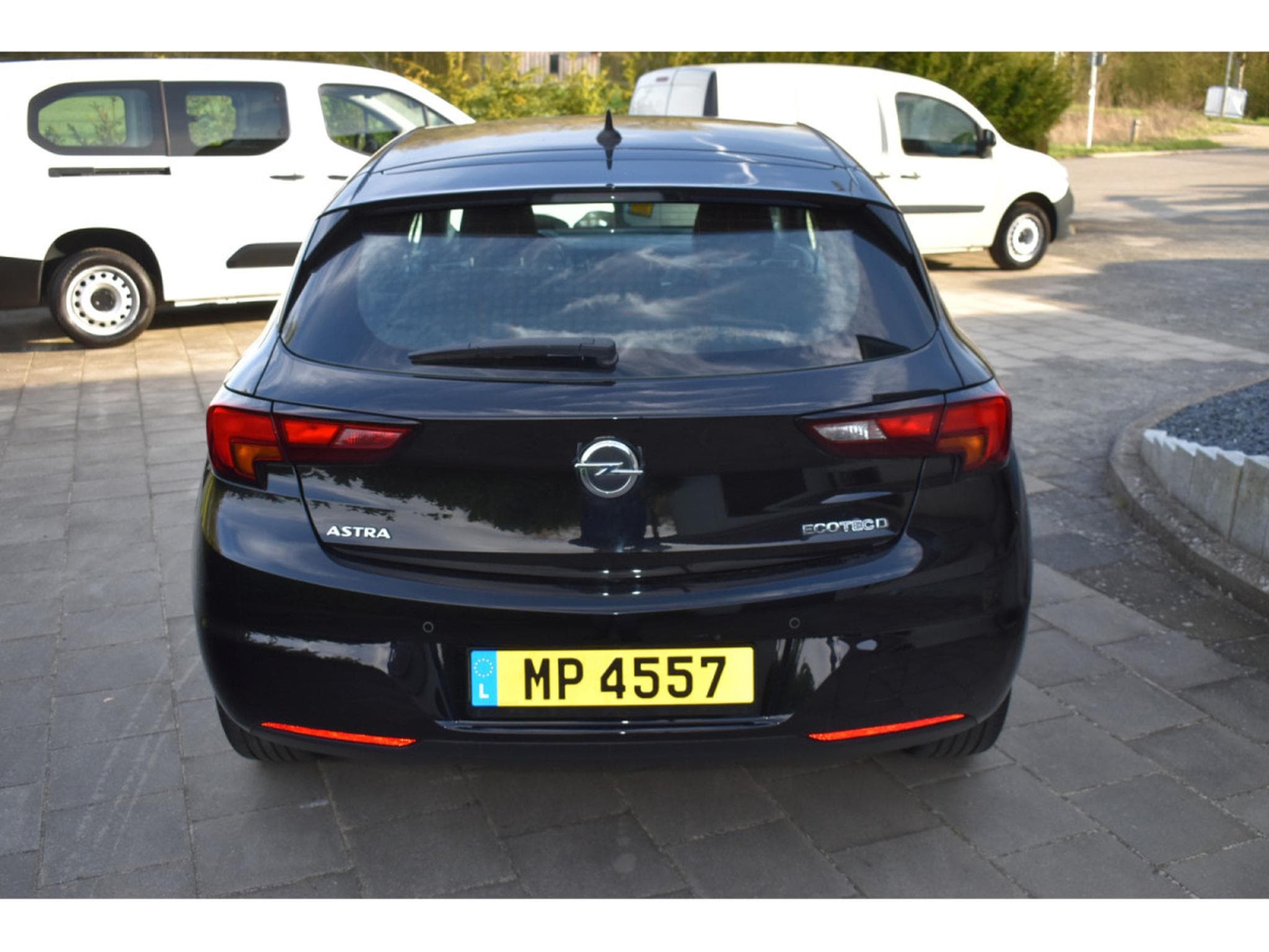 Opel Astra 1,6 CDTi 110 Ecotec Edition Business (2018) - Photo 5