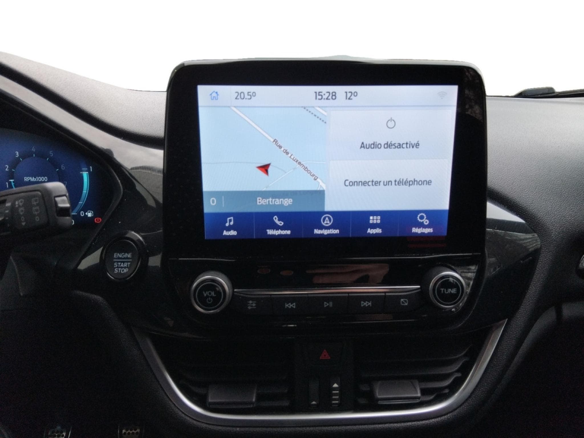 Ford Fiesta 1.0 EcoBoost MHEV ST-Line X (2022) - Photo 7