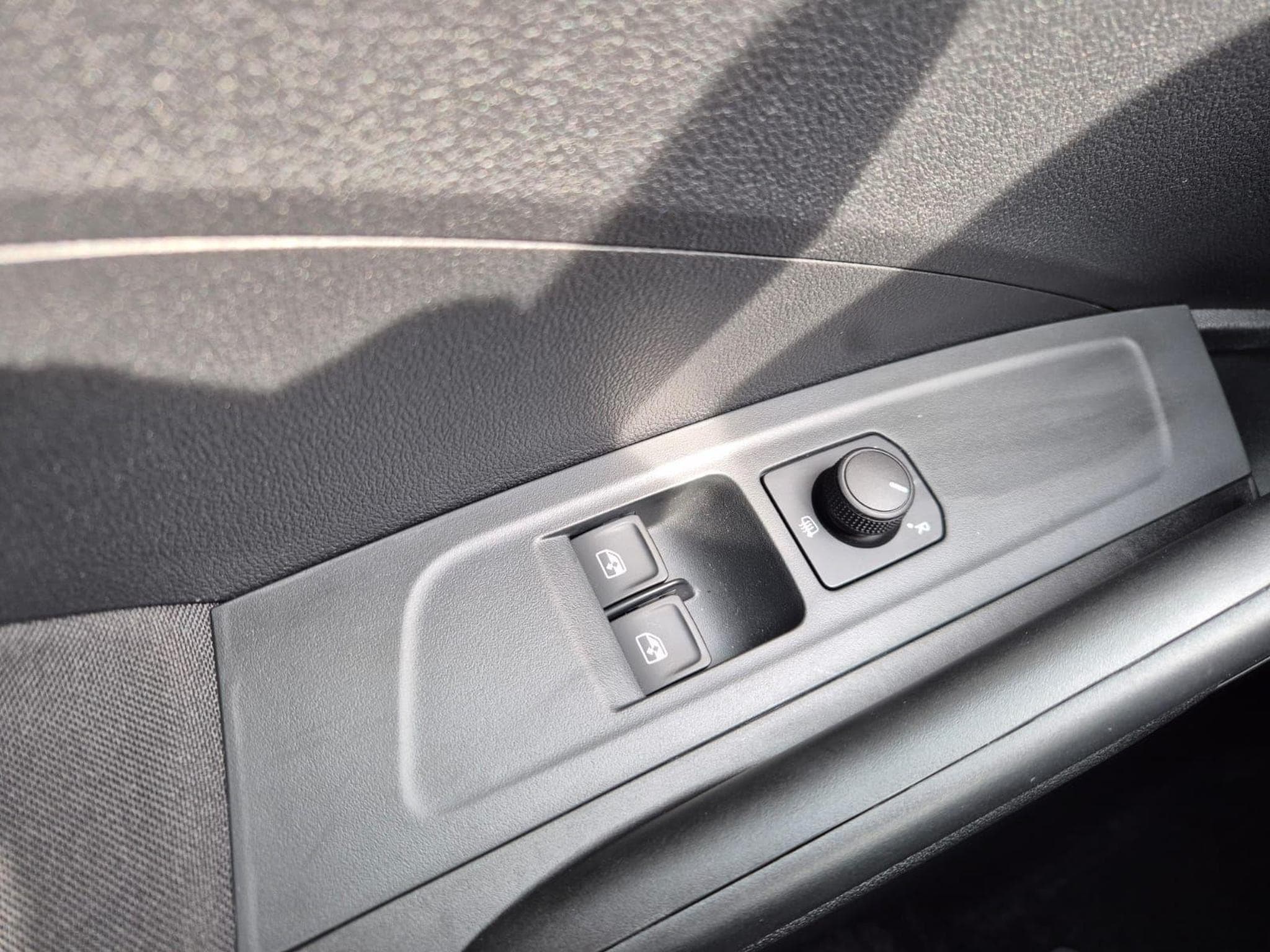 Skoda Fabia 1.0 TSI 95PS (2026) - Photo 13