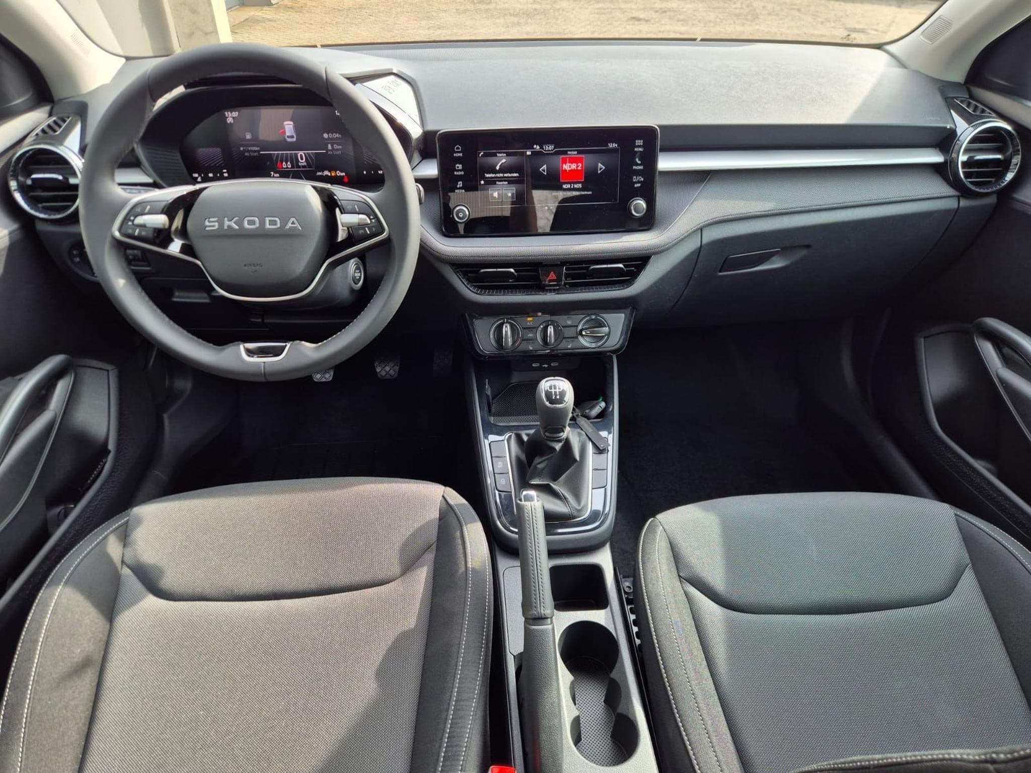 Skoda Fabia 1.0 TSI 95PS (2026) - Photo 10