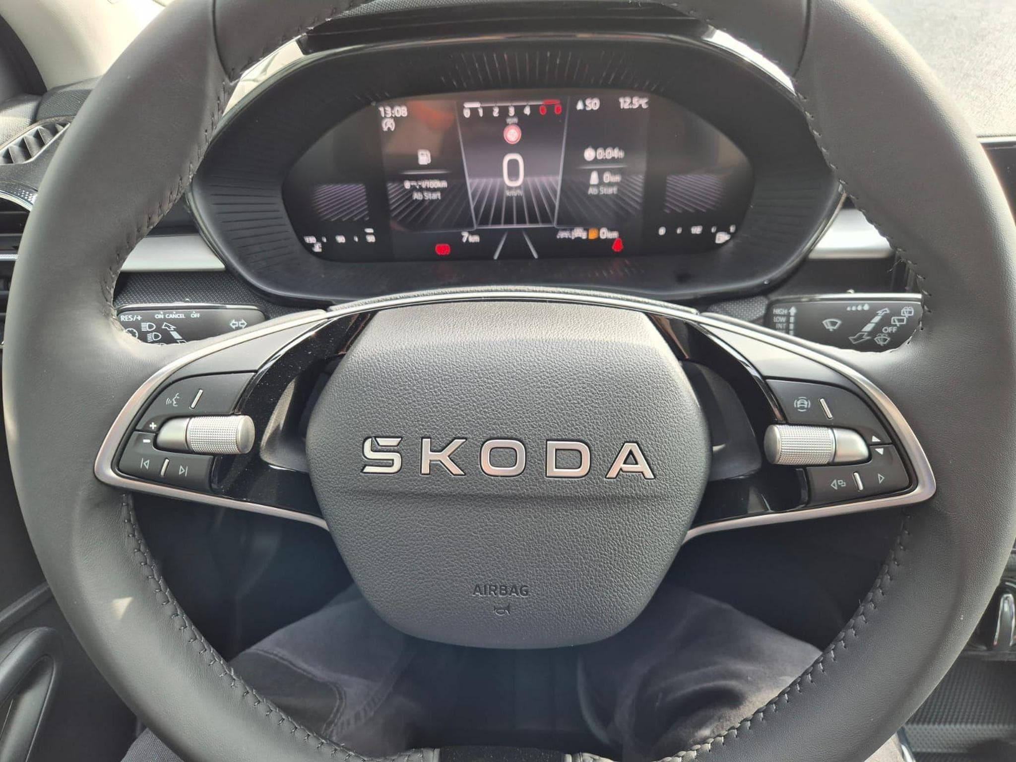 Skoda Fabia 1.0 TSI 95PS (2026) - Photo 15