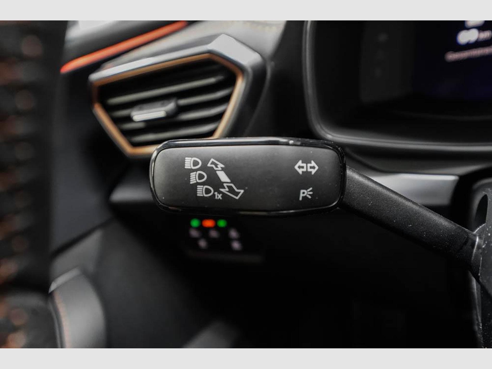 Cupra Formentor 2,0 TSI DSG (2025) - Photo 10