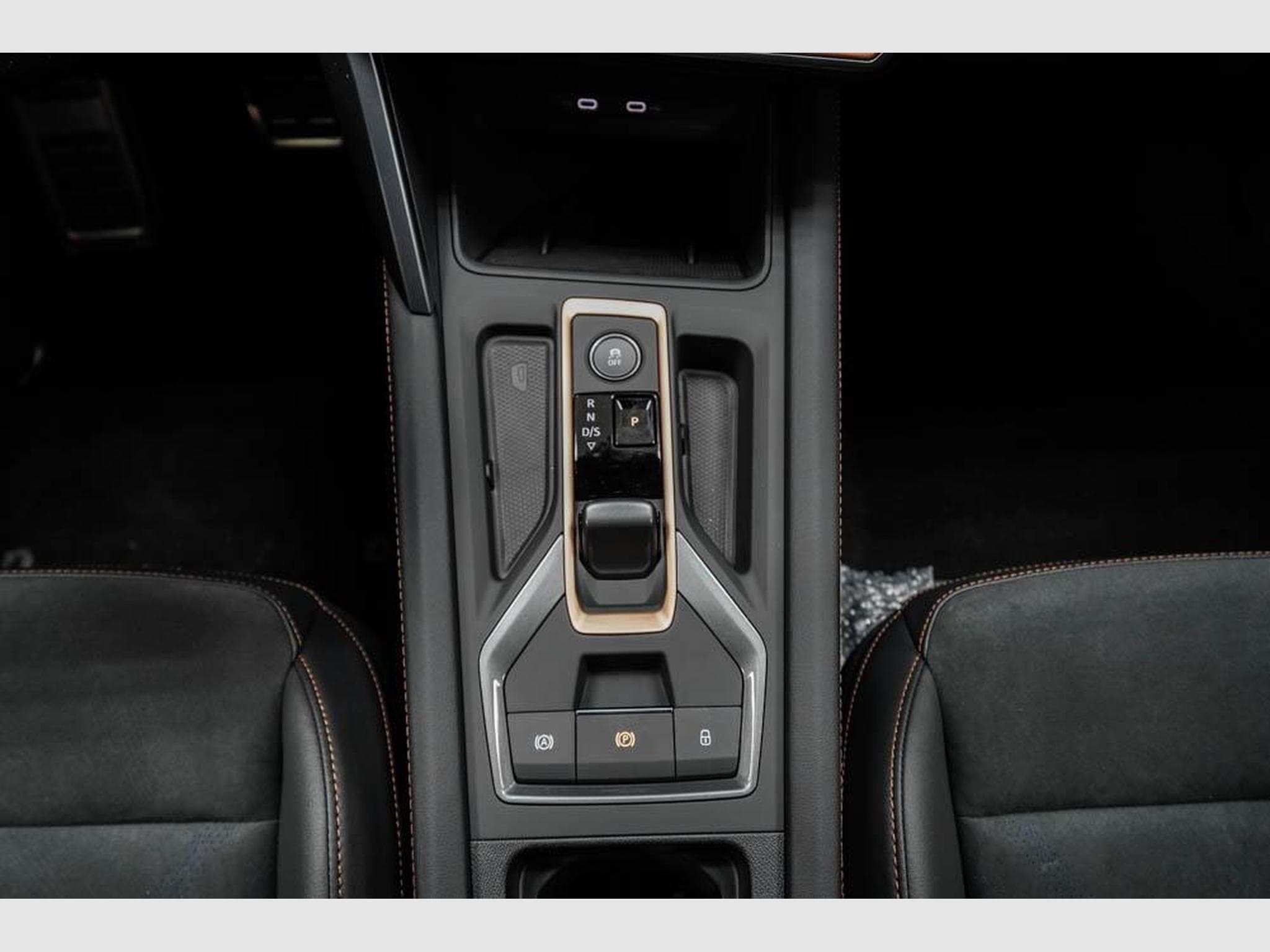 Cupra Formentor 2,0 TSI DSG (2025) - Photo 12