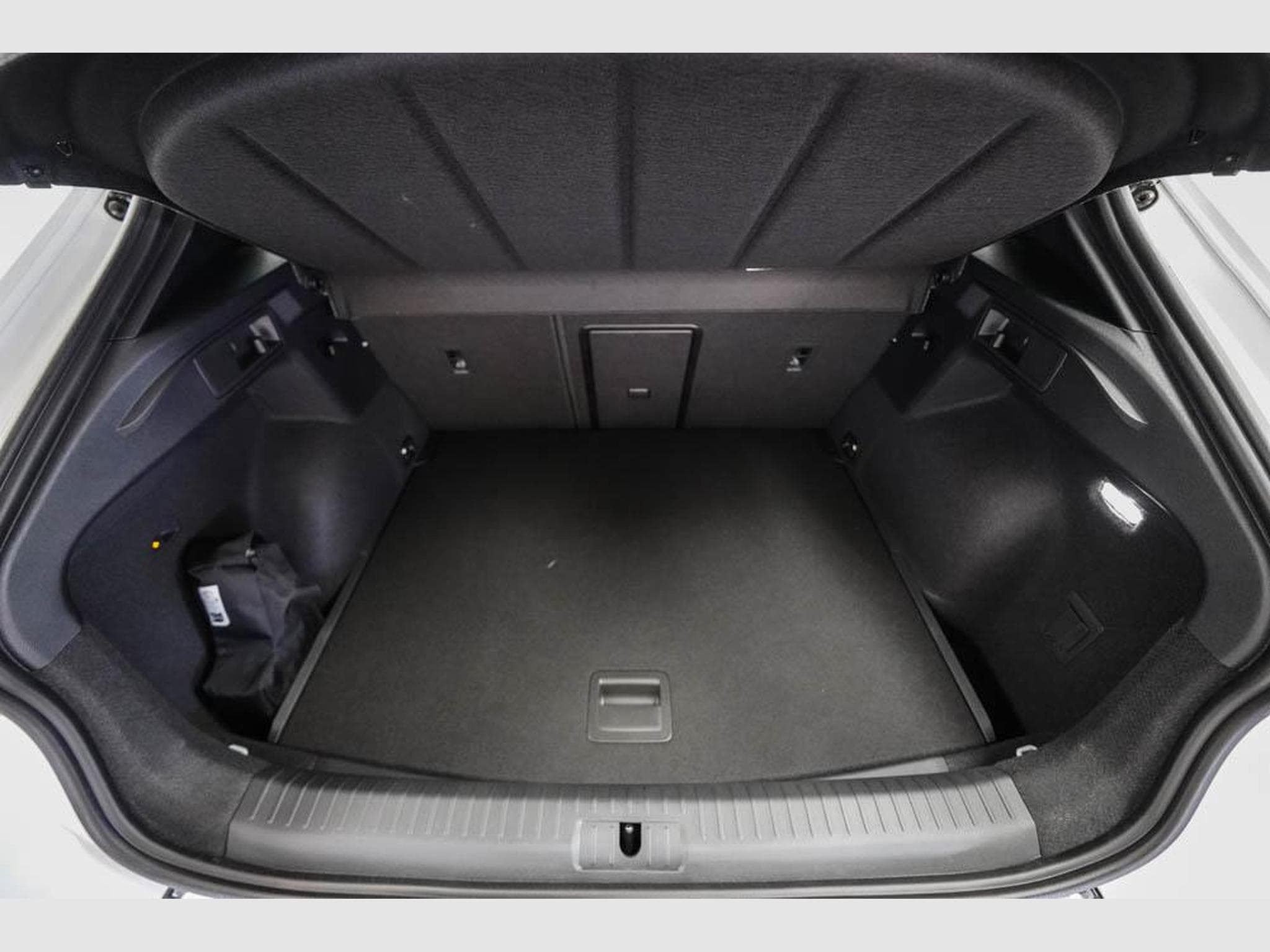 Cupra Formentor 2,0 TSI DSG (2025) - Photo 18