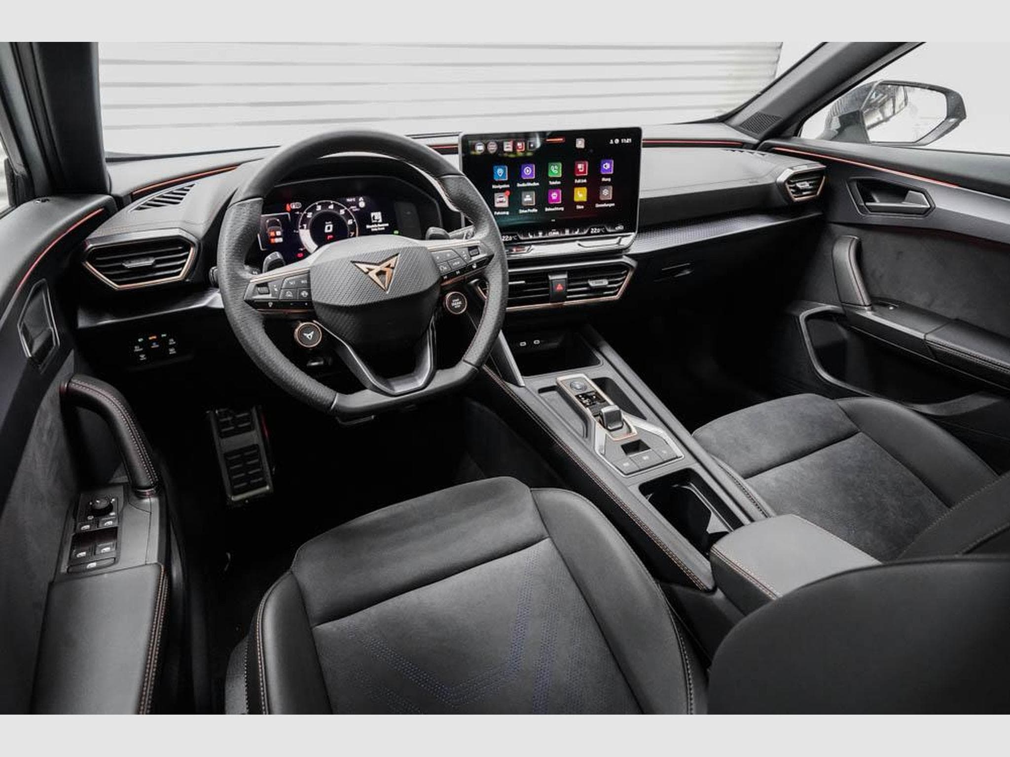 Cupra Formentor 2,0 TSI DSG (2025) - Photo 6