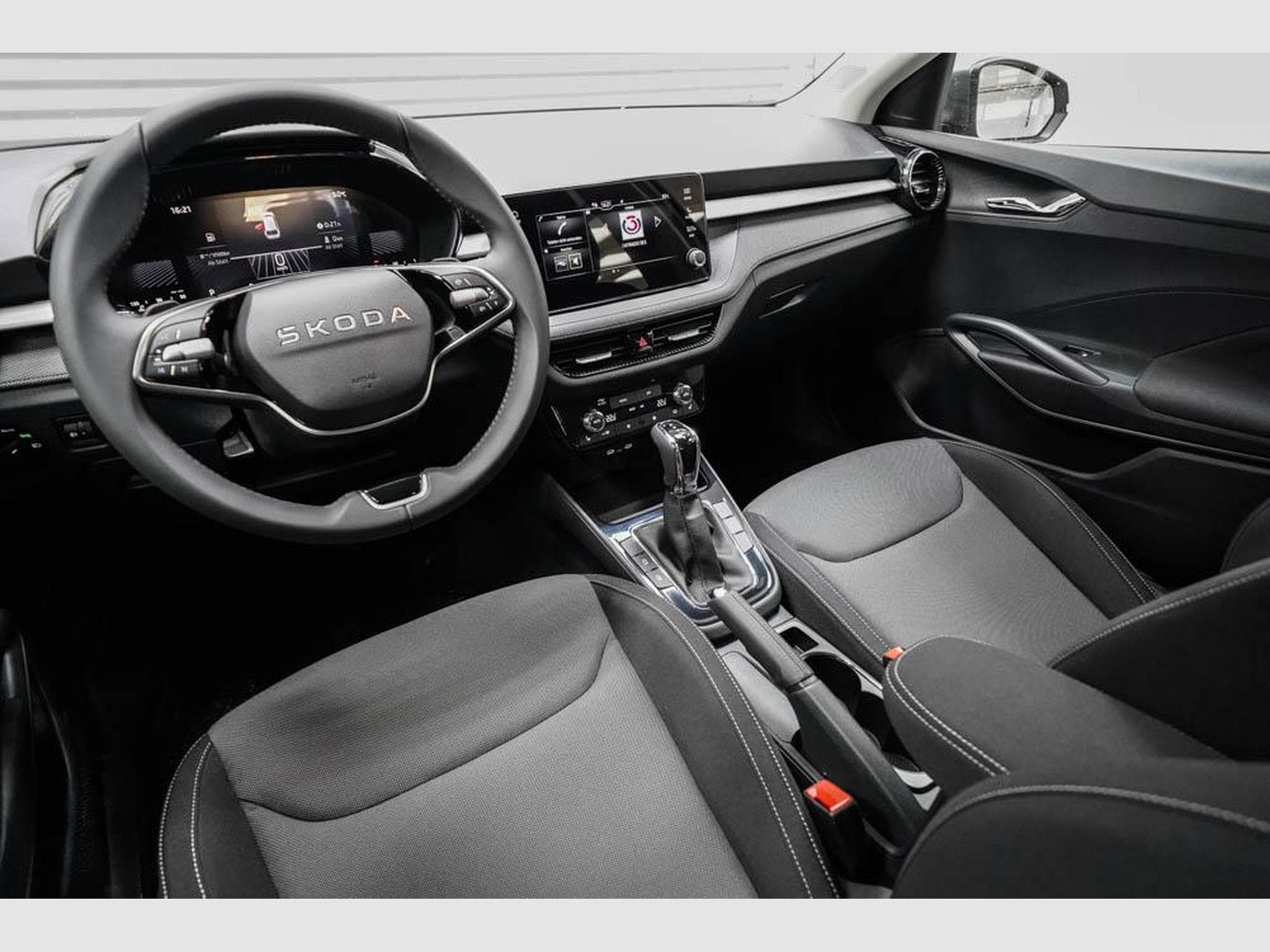 Skoda Fabia 1,0 TSI DSG (2026) - Photo 7
