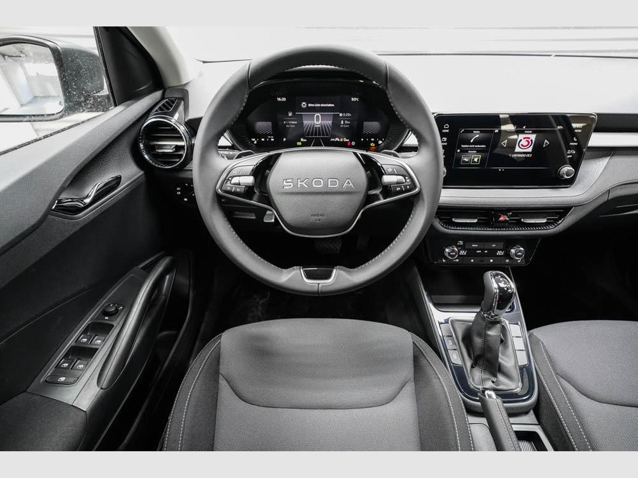 Skoda Fabia 1,0 TSI DSG (2026) - Photo 8