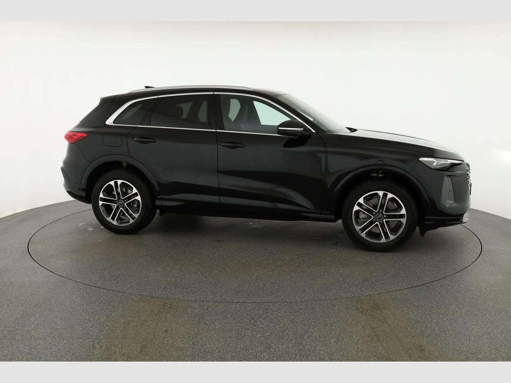 Audi Q5 2.0 TDI quattro 150 kW (2026) - Photo 22