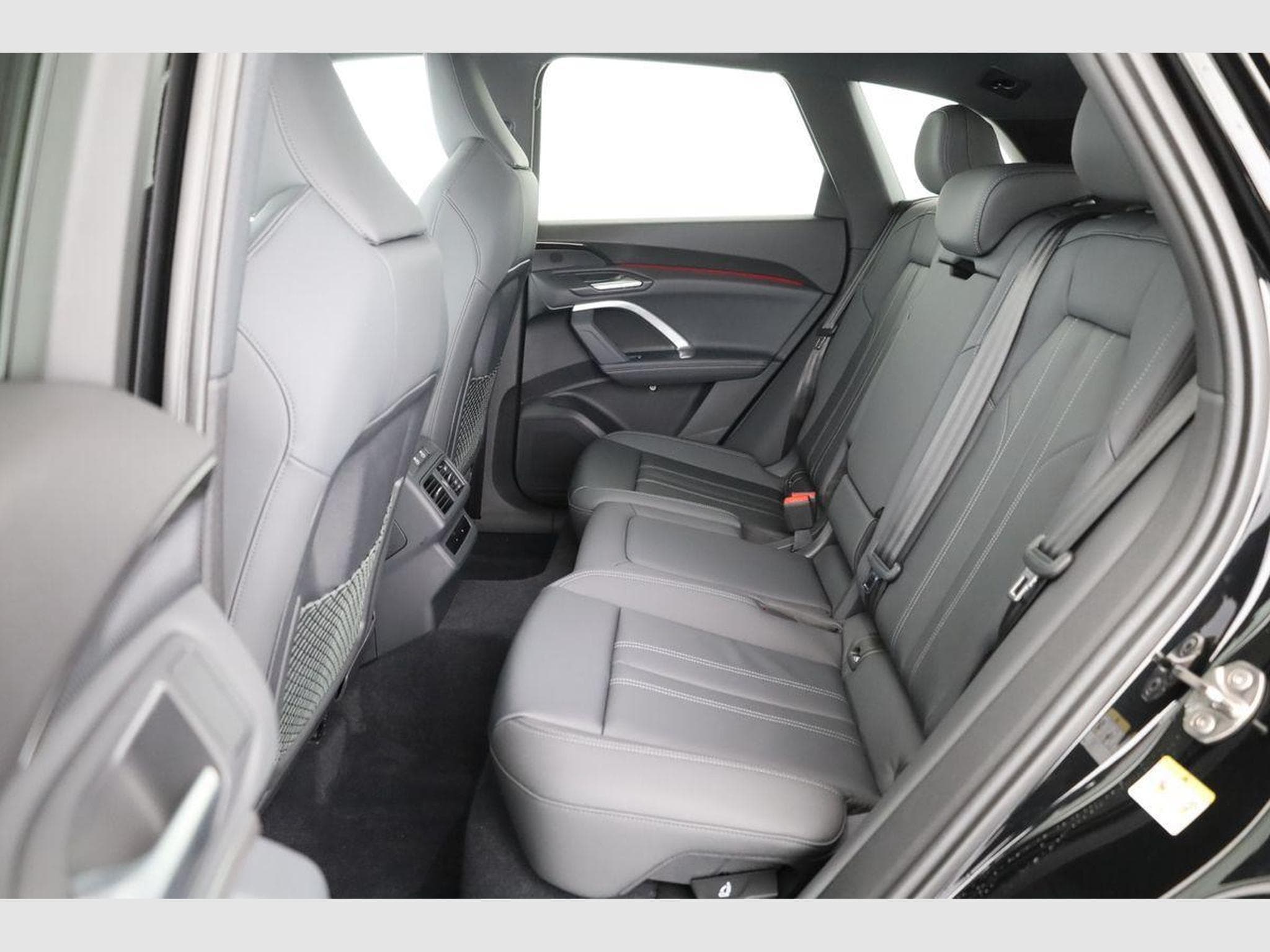 Audi Q5 2.0 TDI quattro 150 kW (2026) - Photo 9