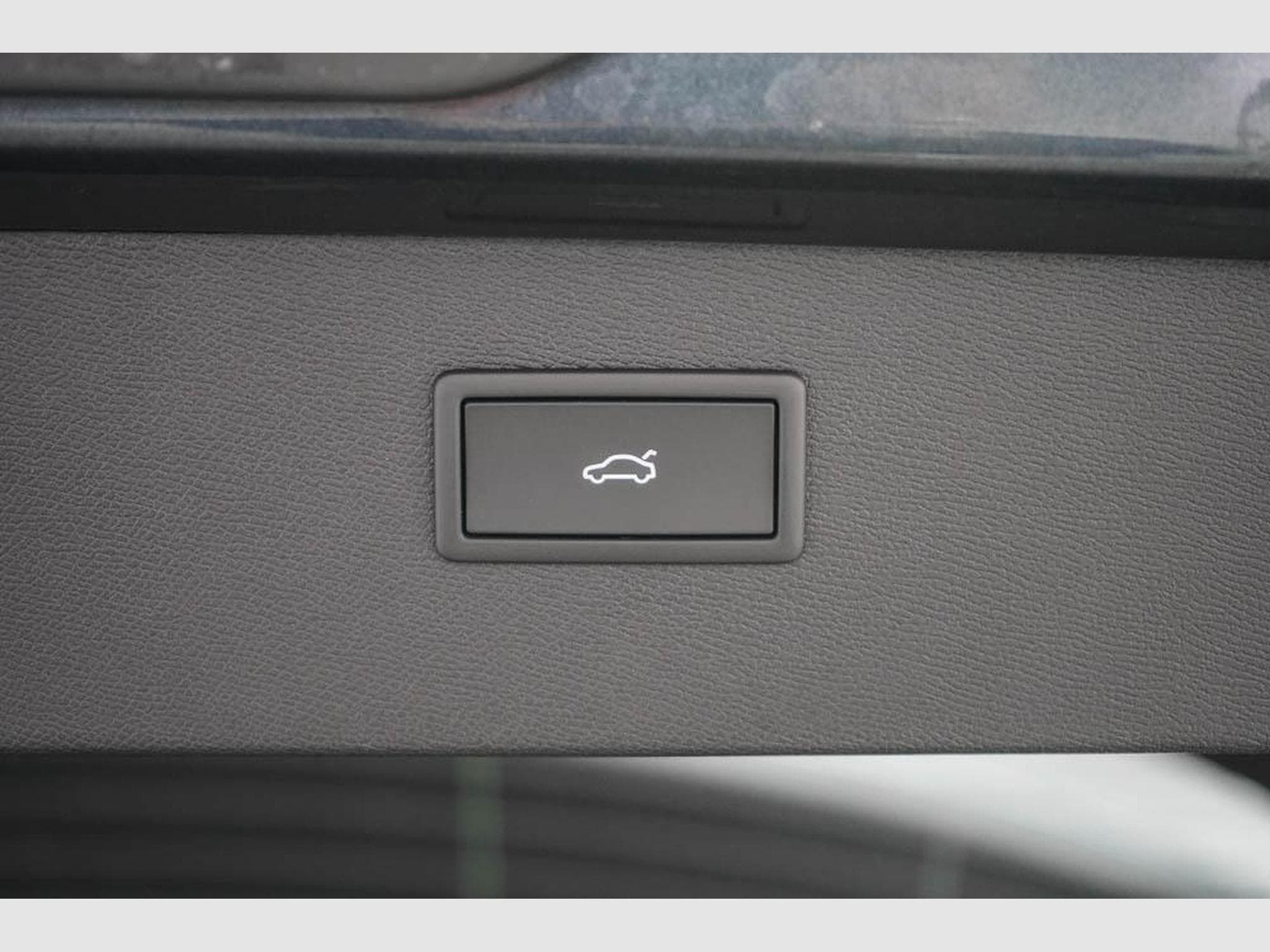 Cupra Formentor 1,5 eTSI DSG (2026) - Photo 20