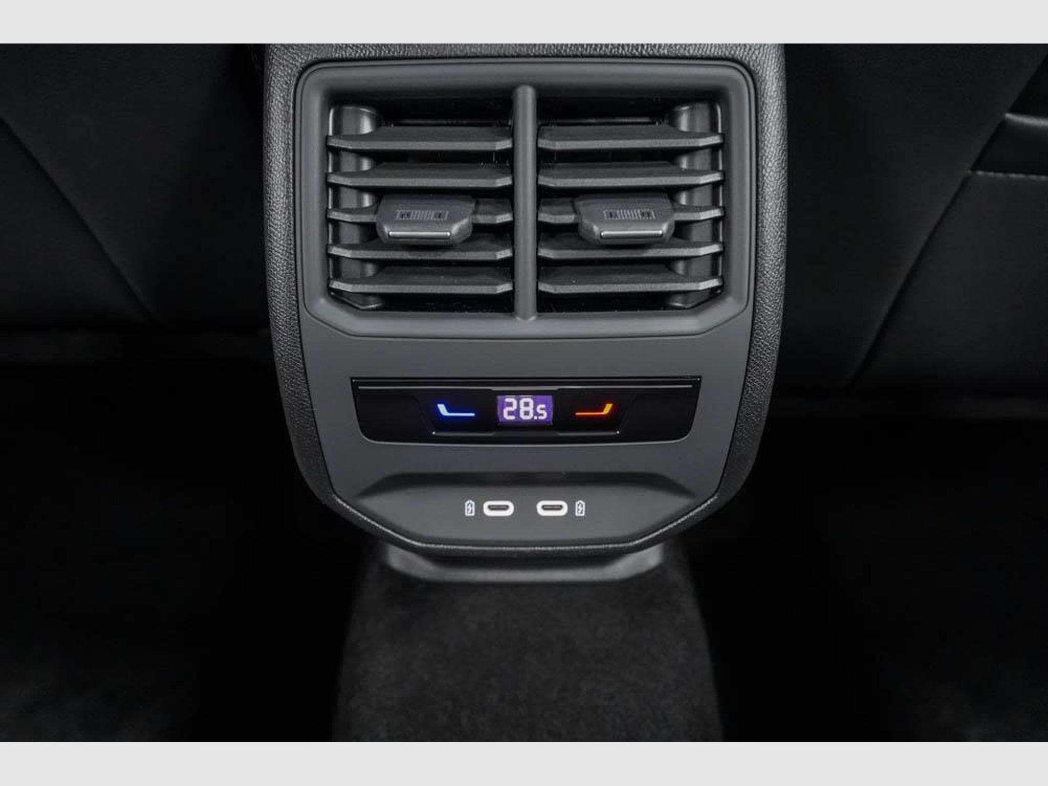 Cupra Formentor 2,0 TSI DSG (2025) - Photo 17