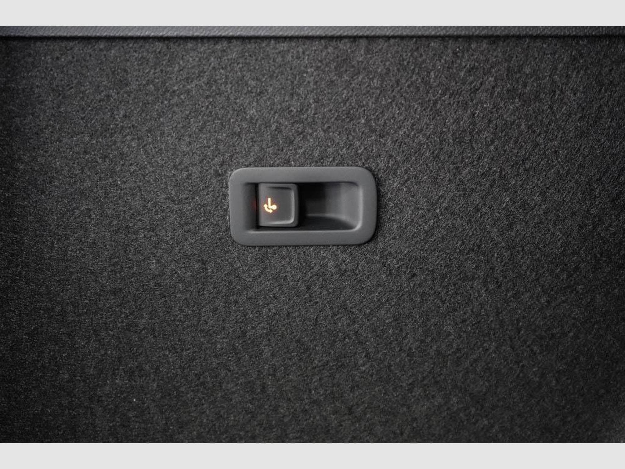 Cupra Formentor 2,0 TSI DSG (2025) - Photo 19