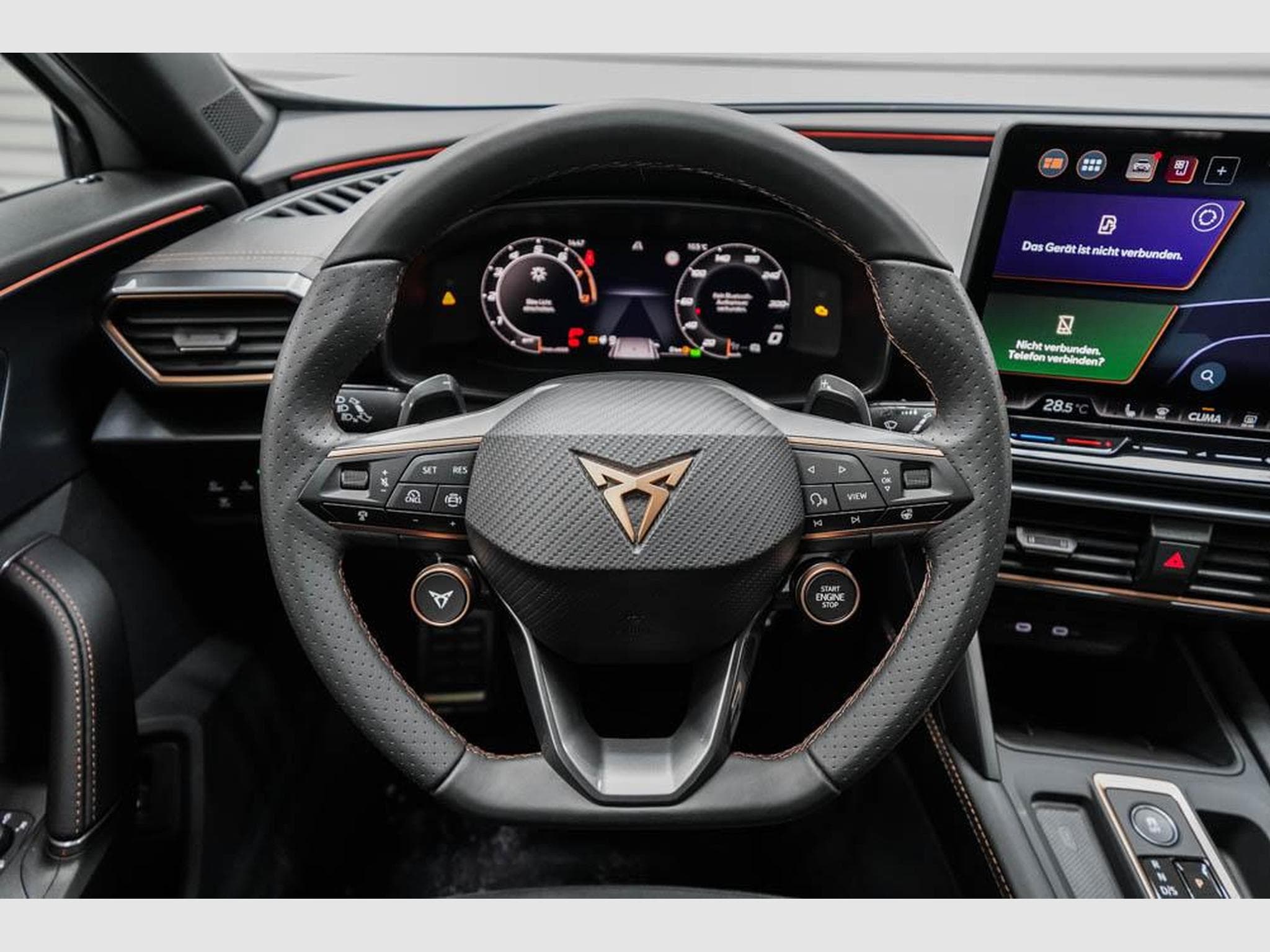 Cupra Formentor 2,0 TSI DSG (2025) - Photo 8