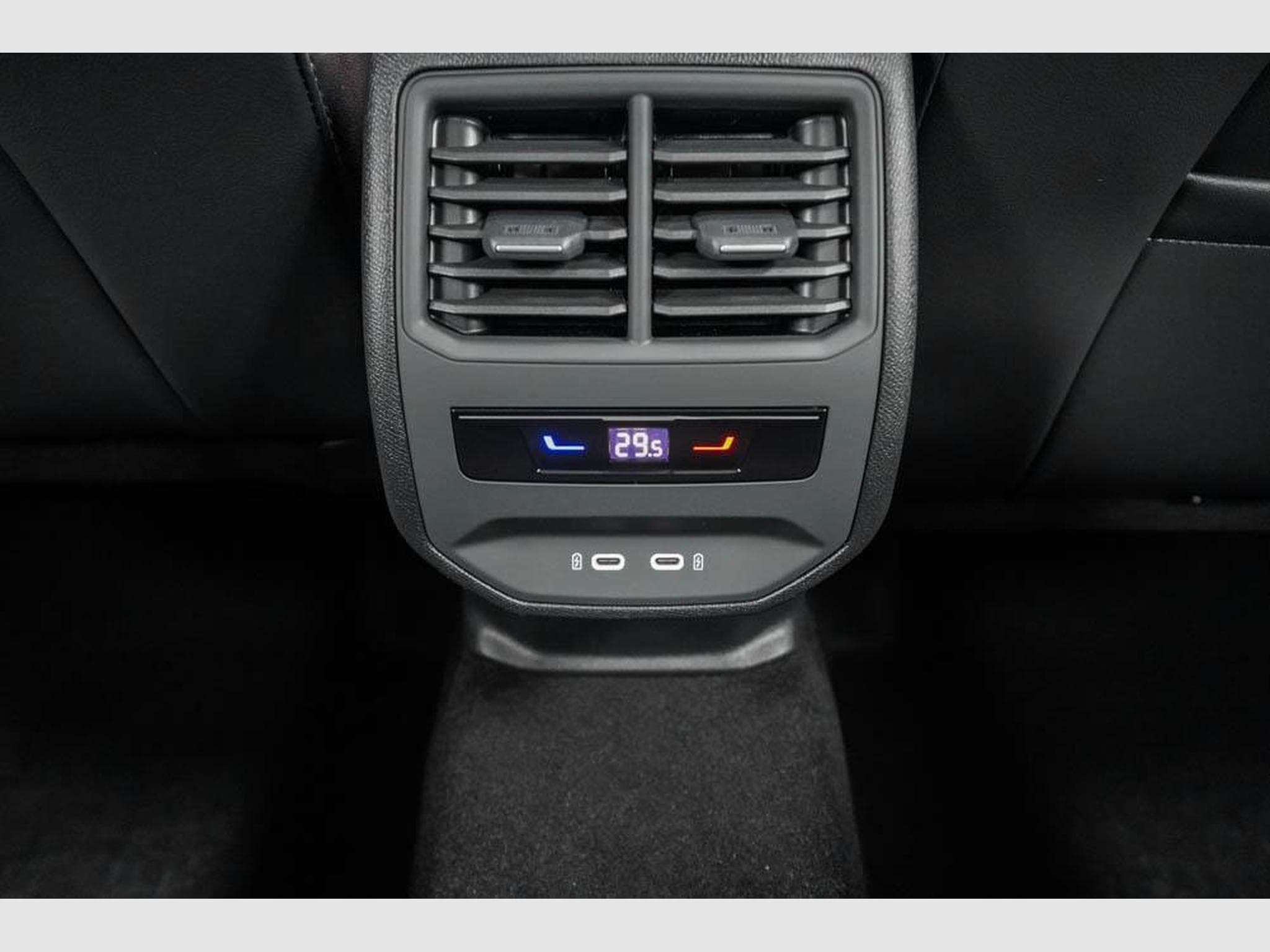 Cupra Formentor 2,0 TSI DSG (2025) - Photo 17