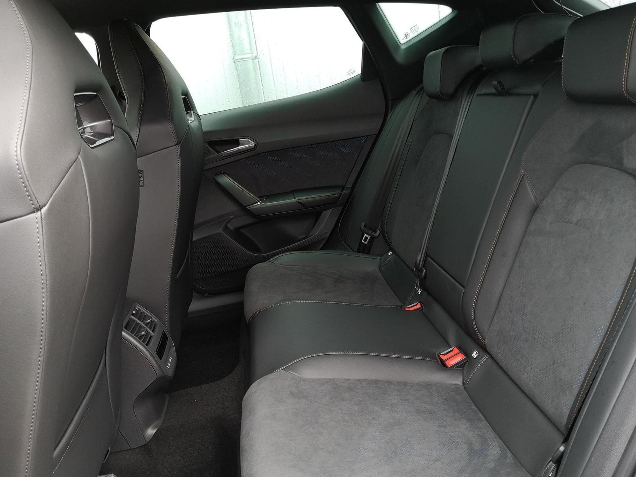 Cupra Formentor VZ 2.0 TSI 245 kW 4Drive (2025) - Photo 9