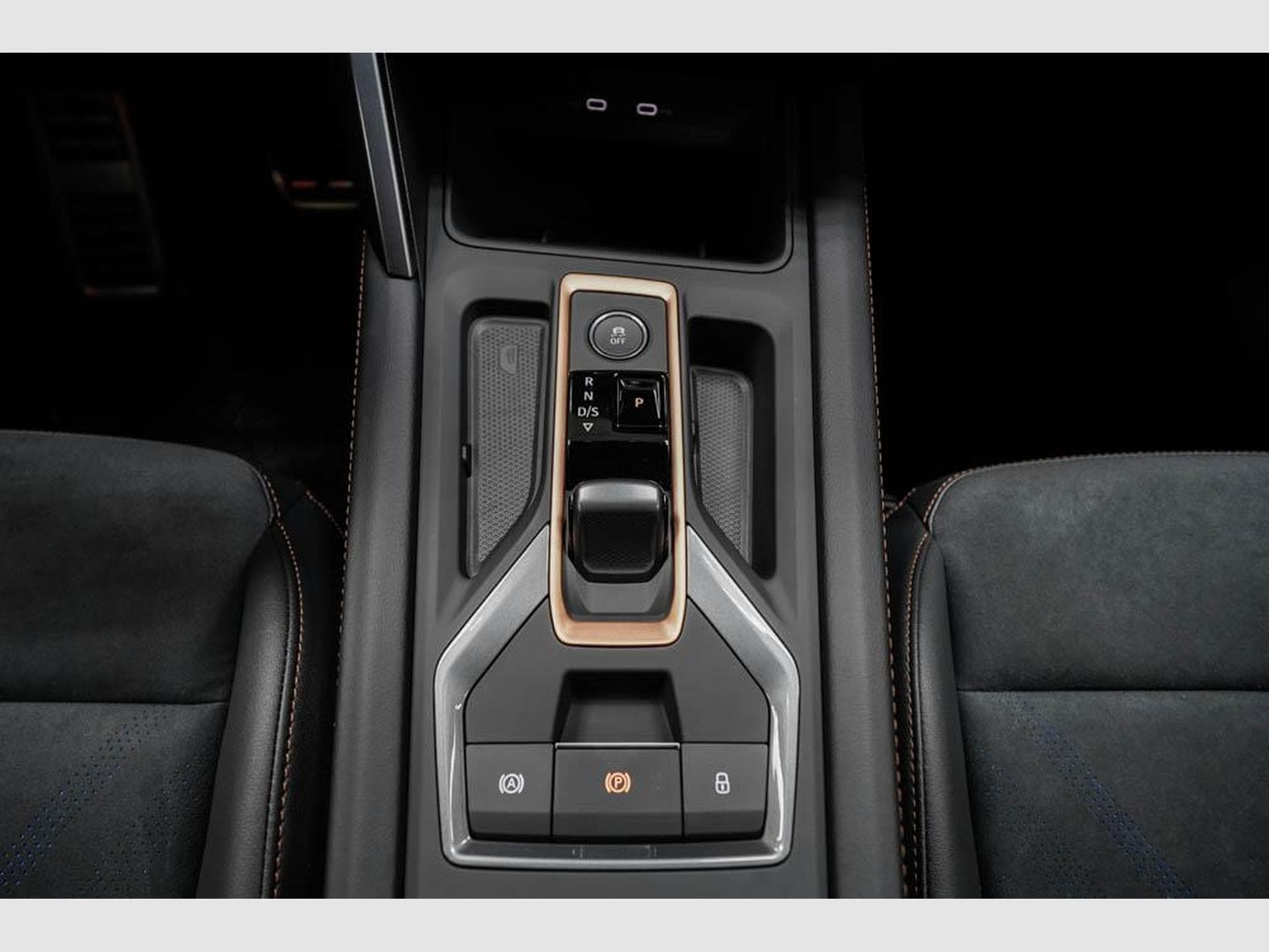 Cupra Formentor 2,0 TSI DSG (2025) - Photo 12