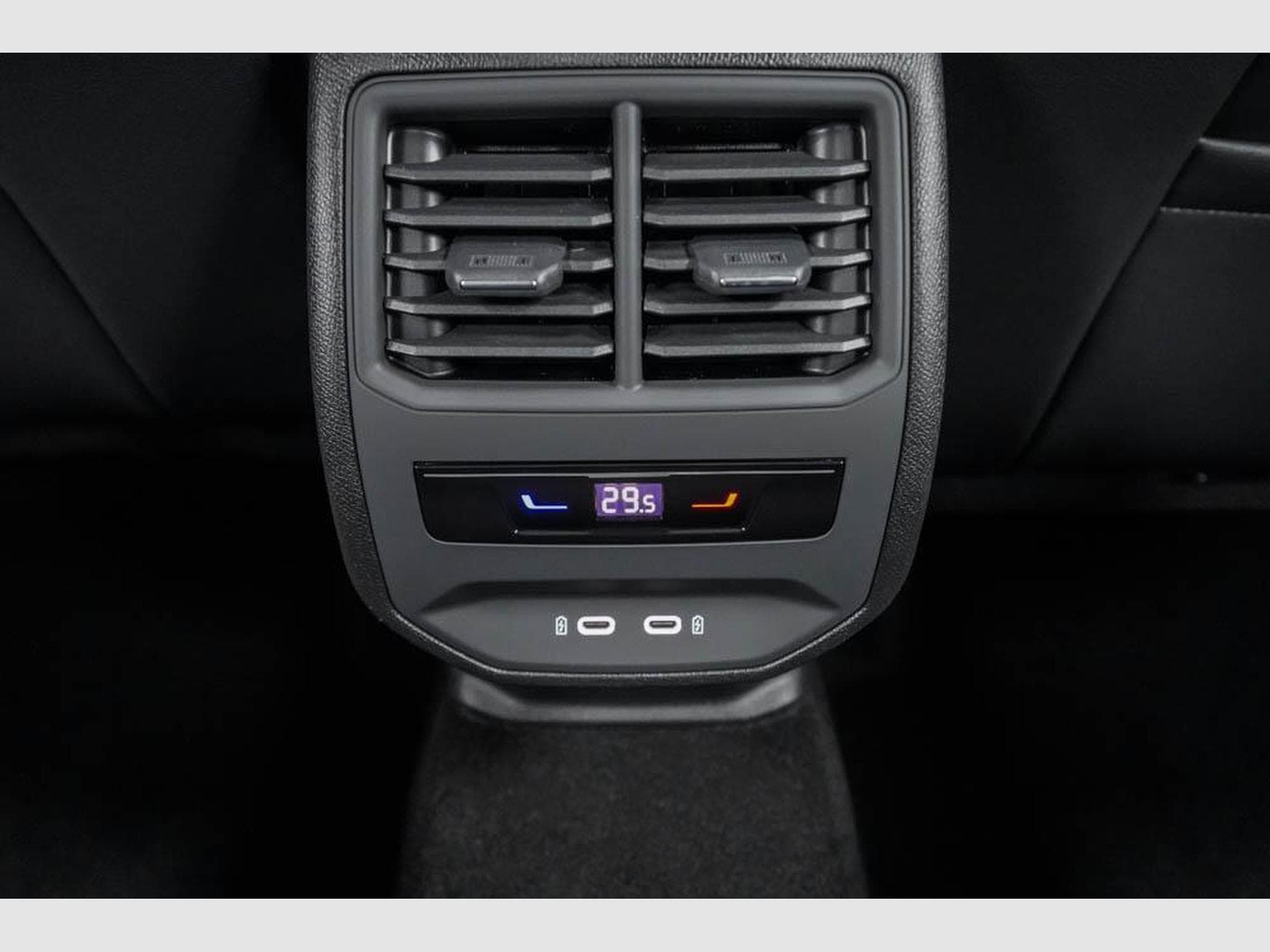 Cupra Formentor 2,0 TSI DSG (2025) - Photo 17