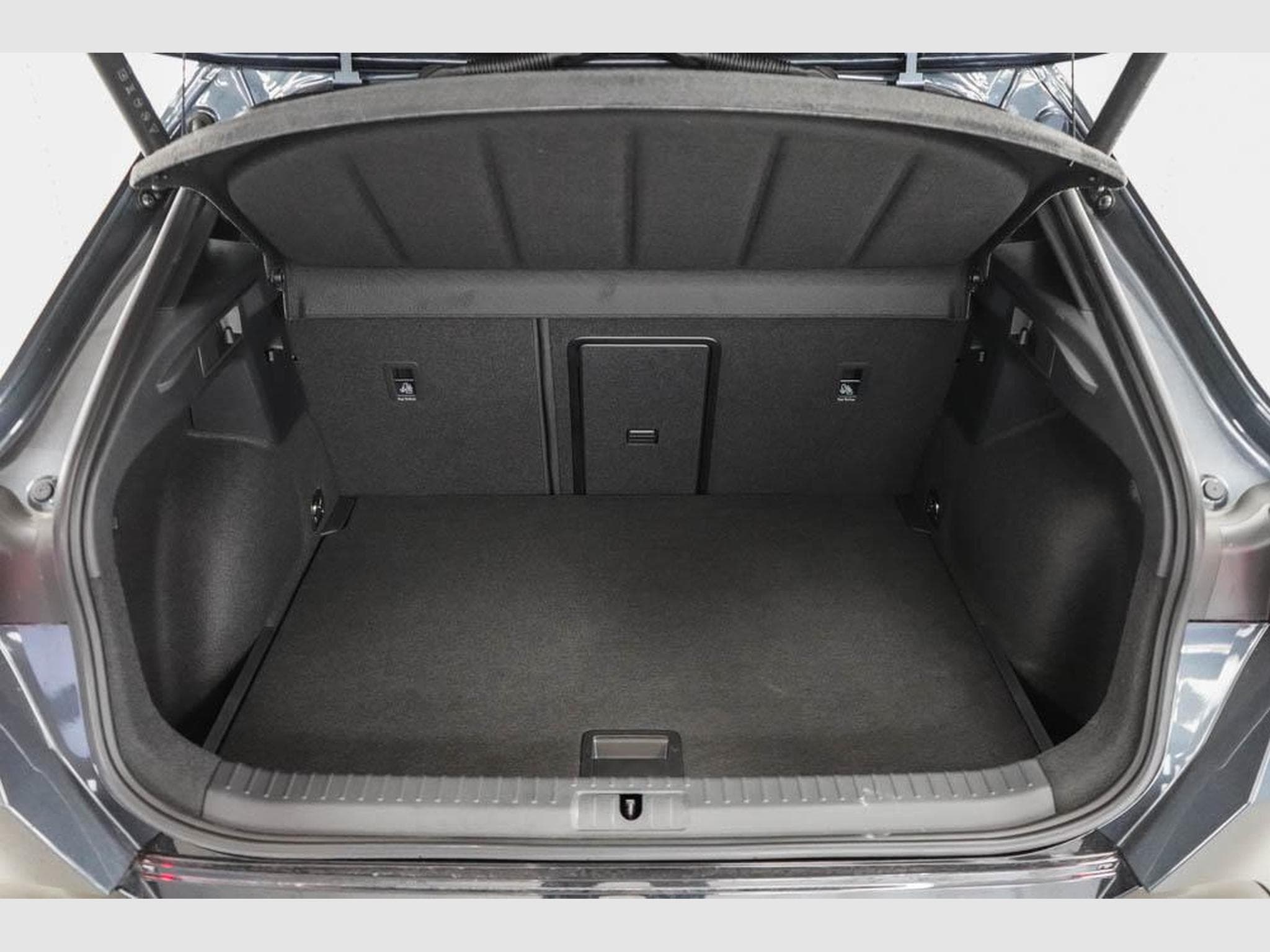 Cupra Formentor 2,0 TSI DSG (2025) - Photo 18