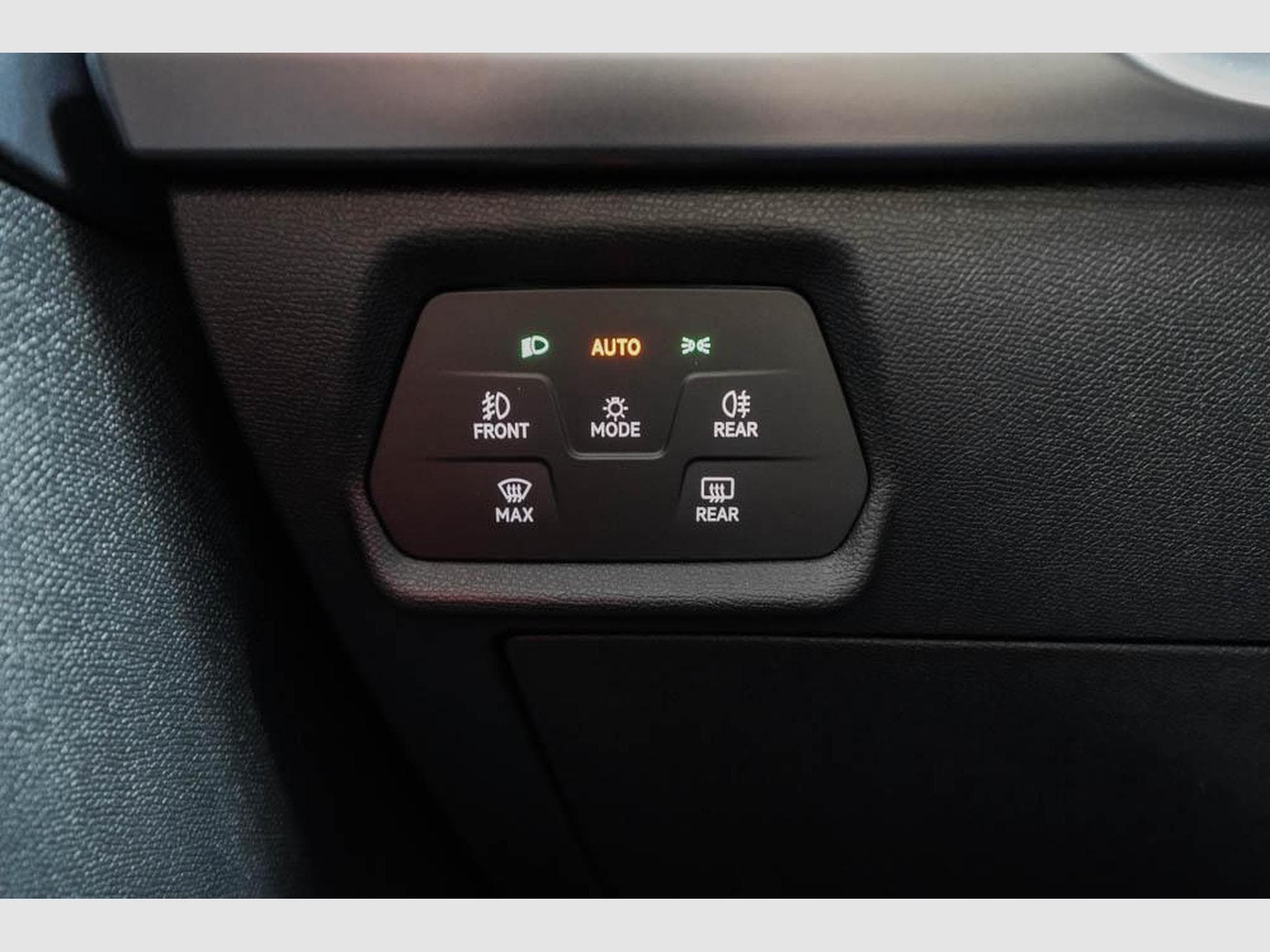 Cupra Formentor 2,0 TSI DSG (2025) - Photo 11