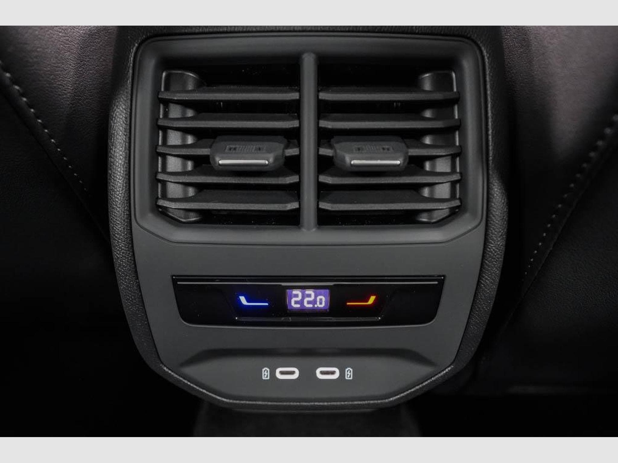 Cupra Formentor 2,0 TSI DSG (2025) - Photo 17