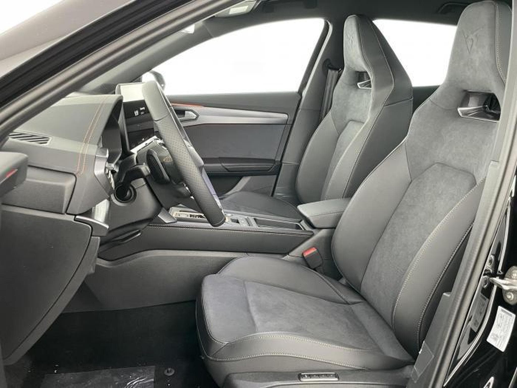 Cupra Formentor VZ (2025) - Photo 12