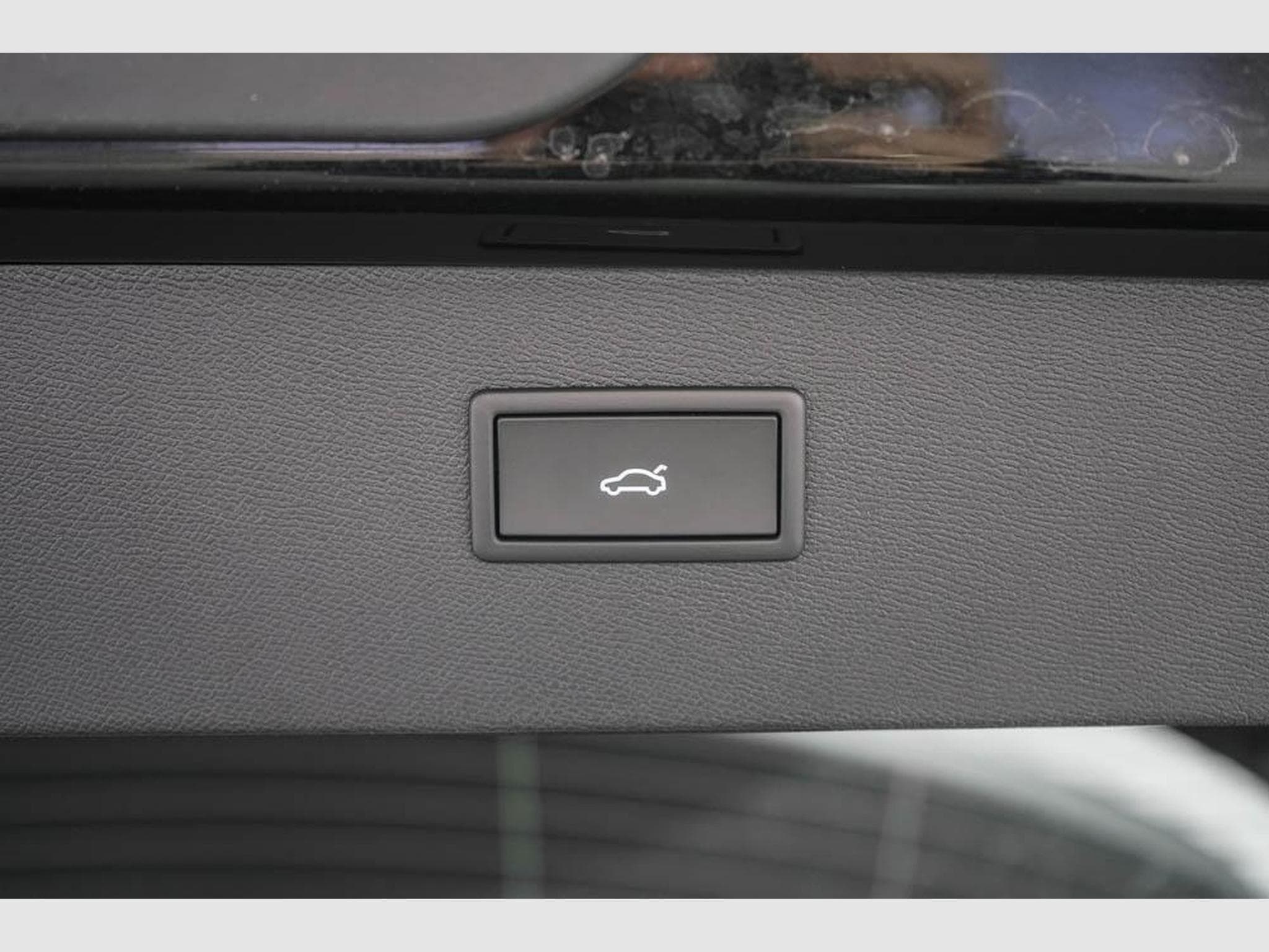 Cupra Formentor 1,5 eTSI DSG (2026) - Photo 20