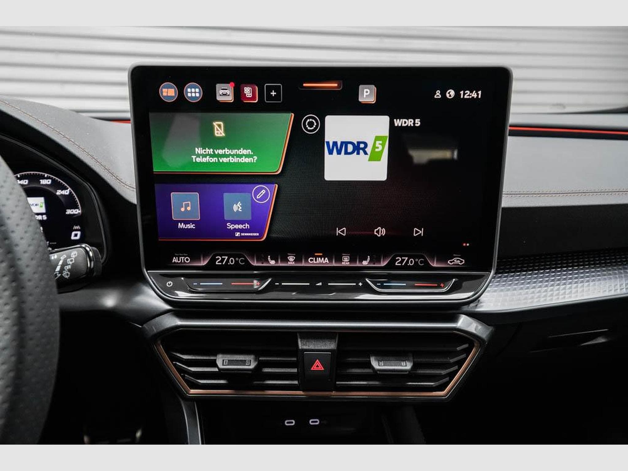 Cupra Formentor 1,5 eTSI DSG (2026) - Photo 13