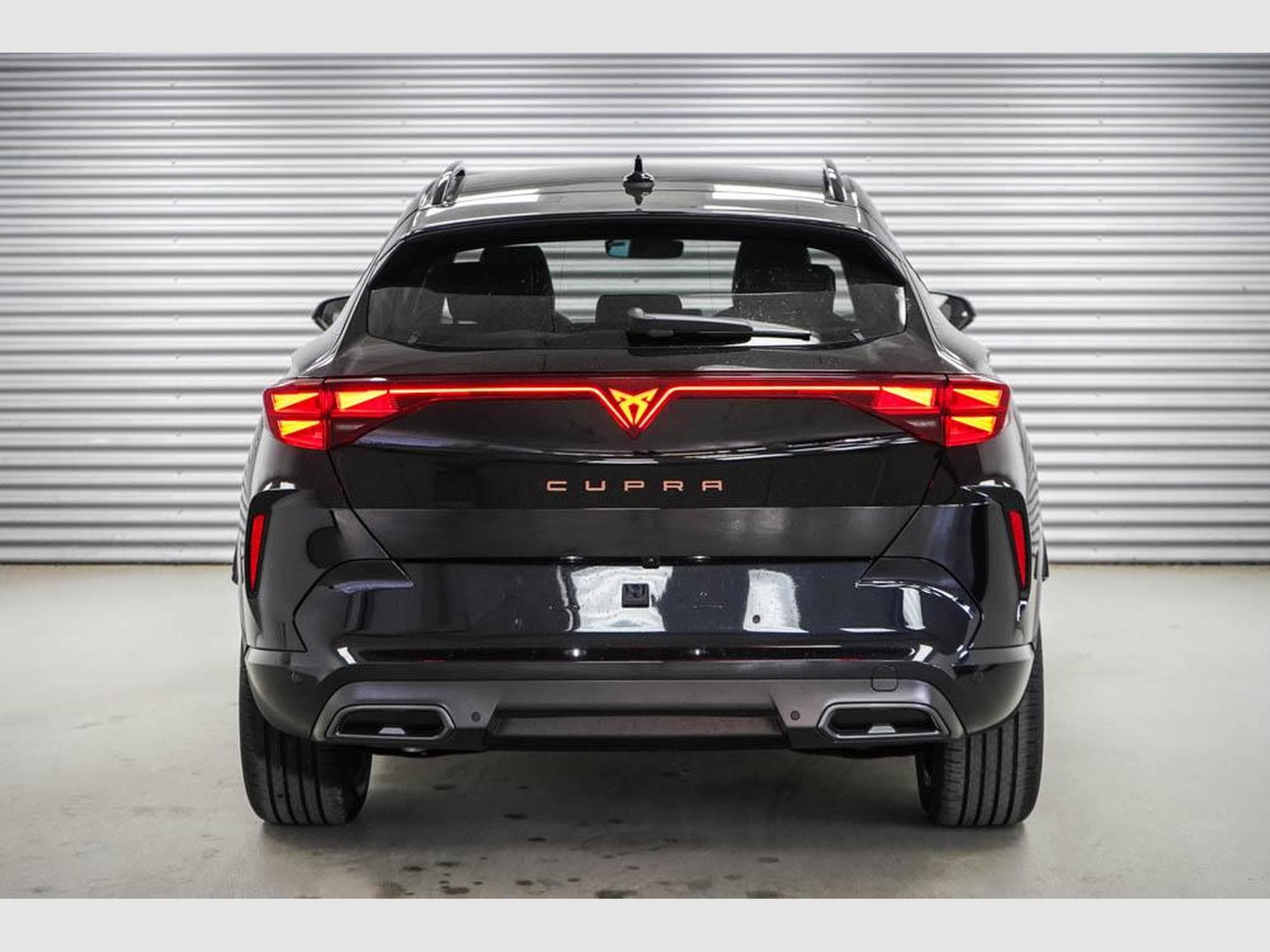 Cupra Formentor 1,5 eTSI DSG (2026) - Photo 4