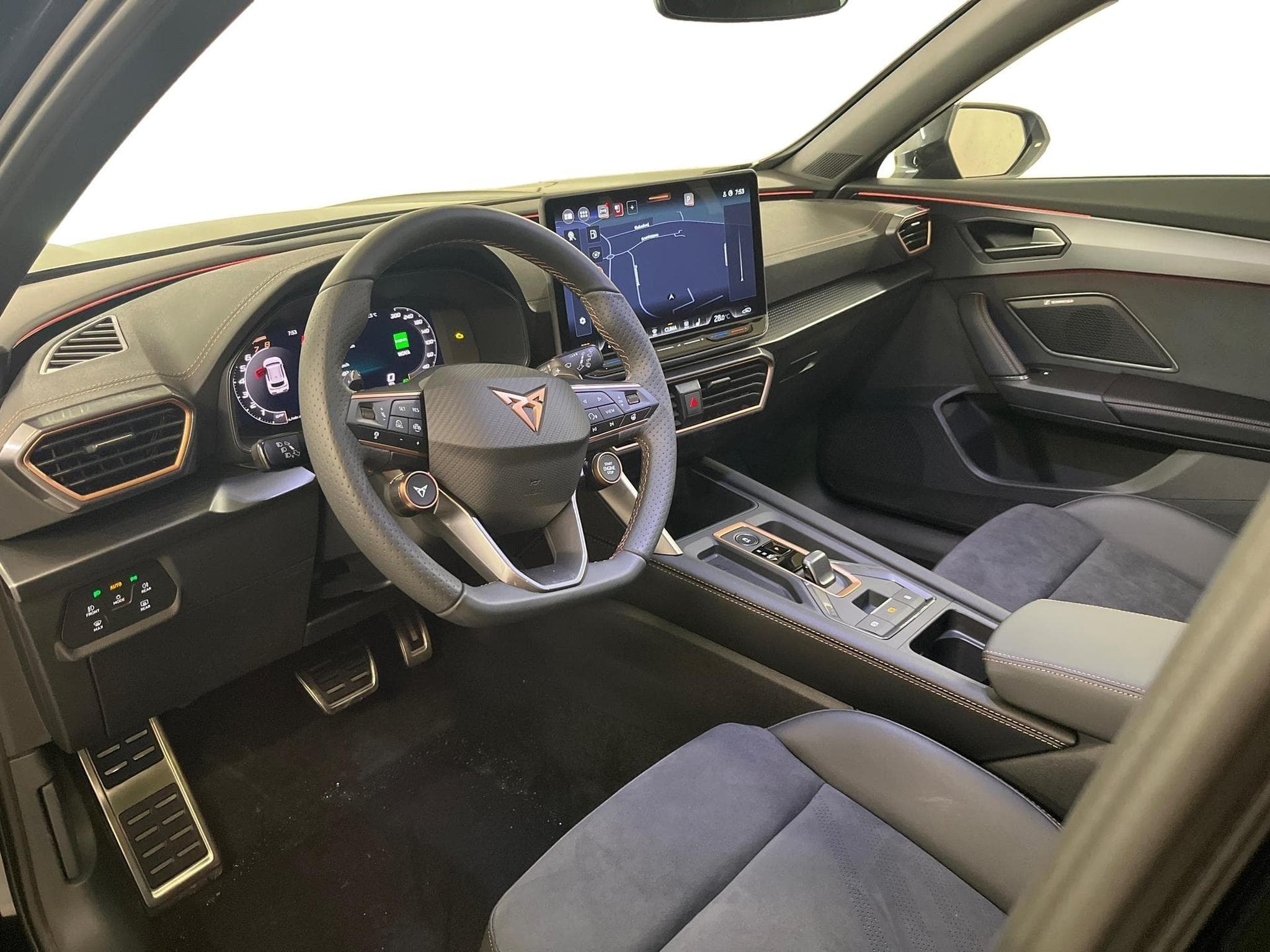 Cupra Formentor VZ (2025) - Photo 13