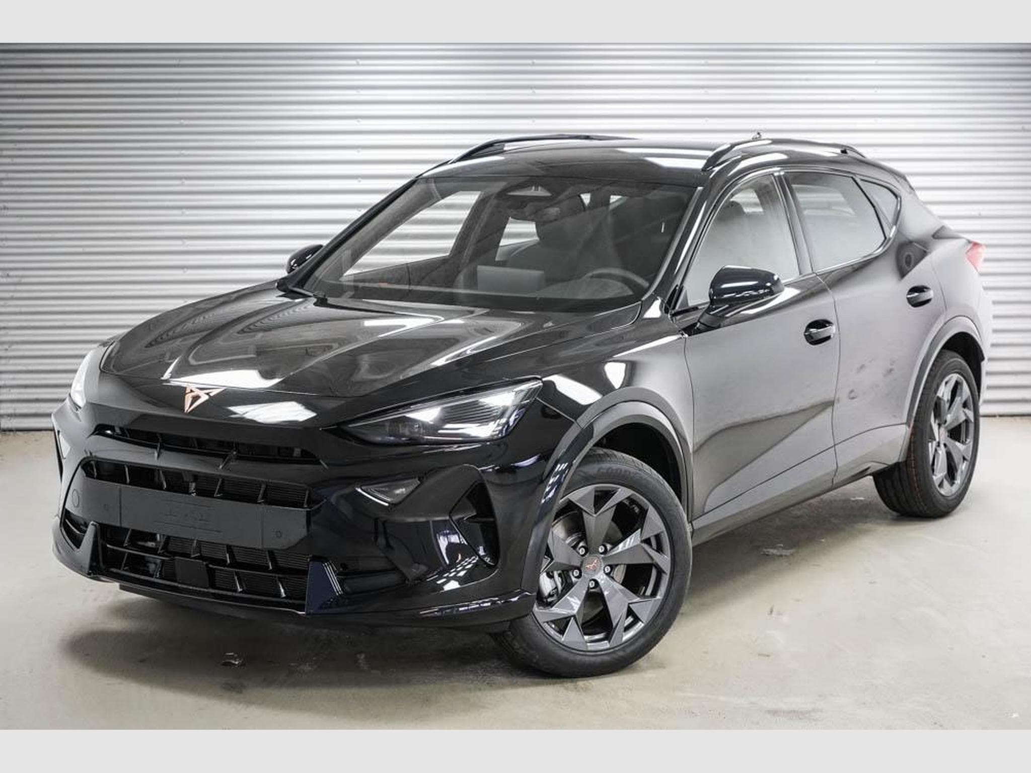 Cupra Formentor 1,5 eTSI DSG (2025) - Photo 1