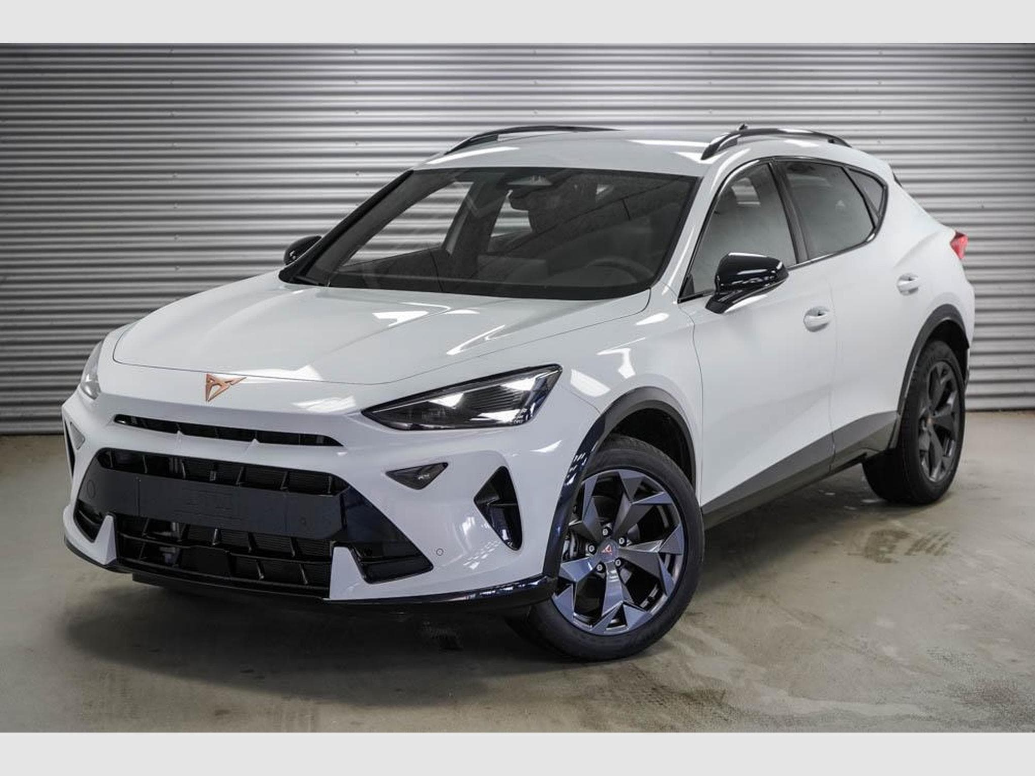 Cupra Formentor 1,5 eTSI DSG (2025) - Photo 1