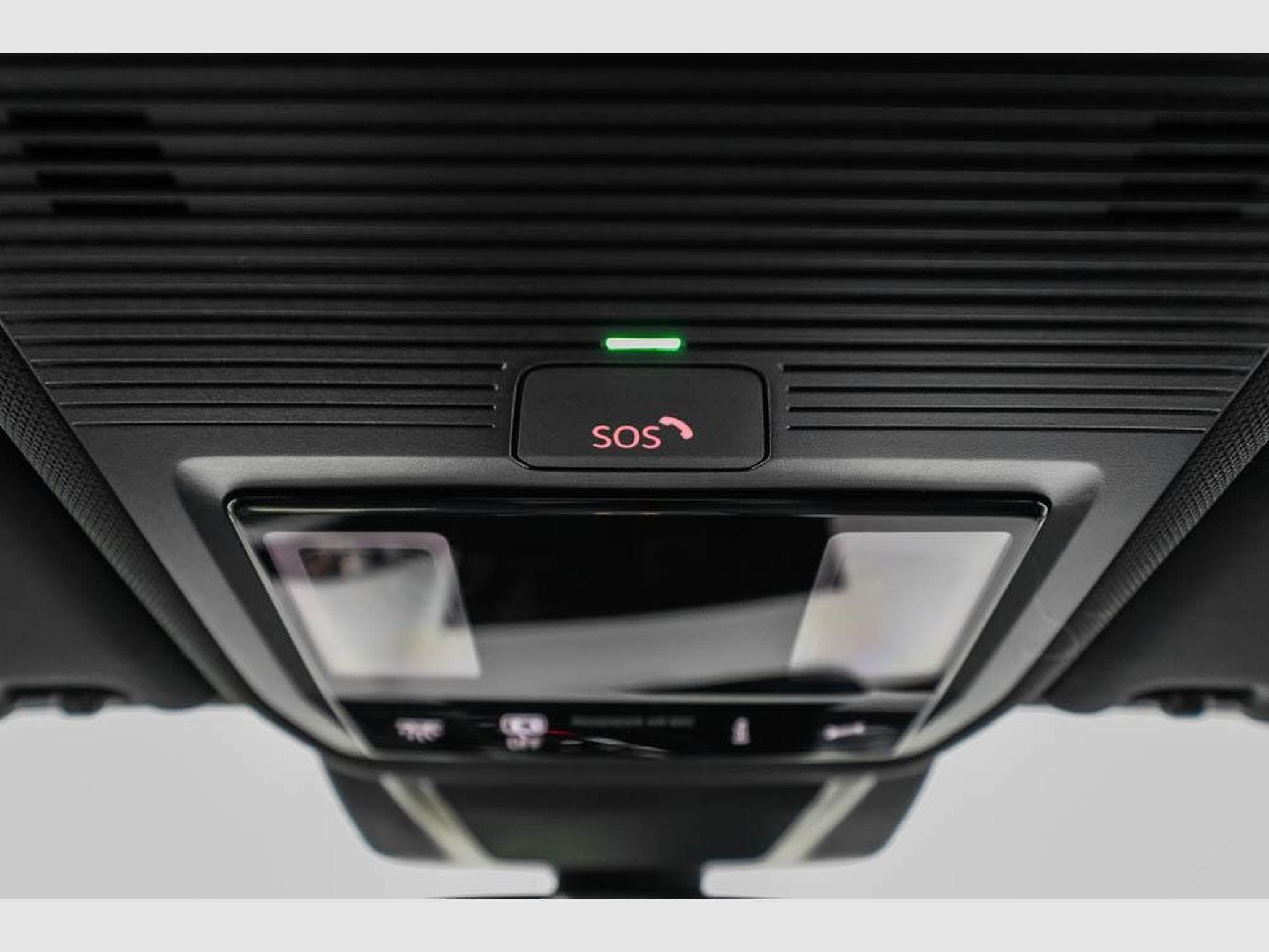 Cupra Formentor 1,5 eTSI DSG (2025) - Photo 15